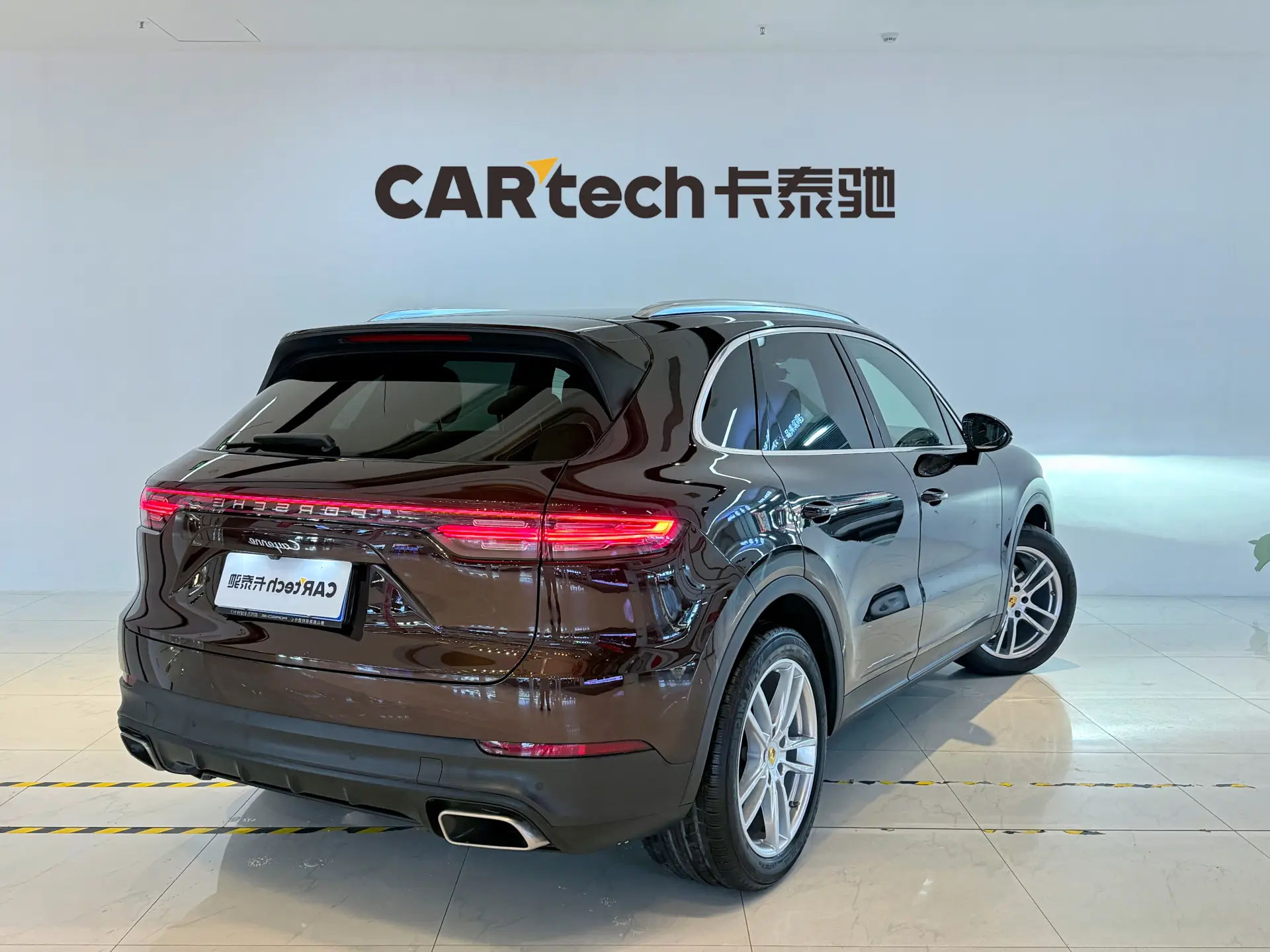Porsche Cayenne, 2022 все фото