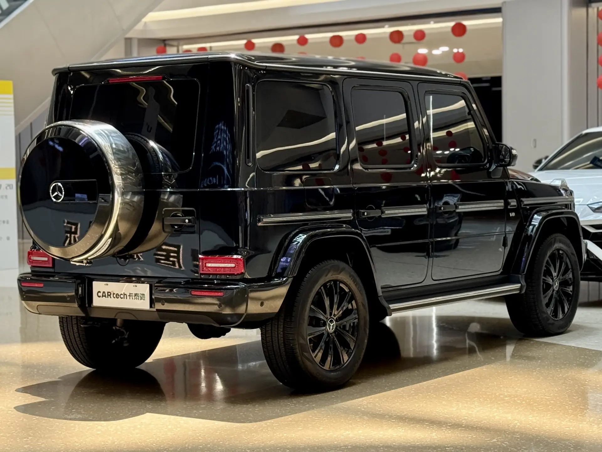 Mercedes-Benz G 500, 2023 все фото