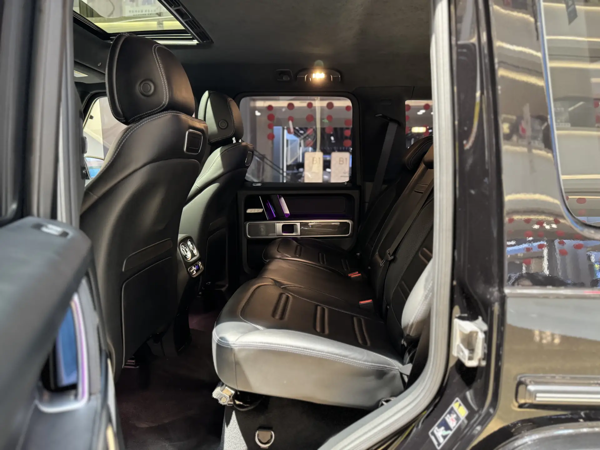 Mercedes-Benz G 500, 2023 21