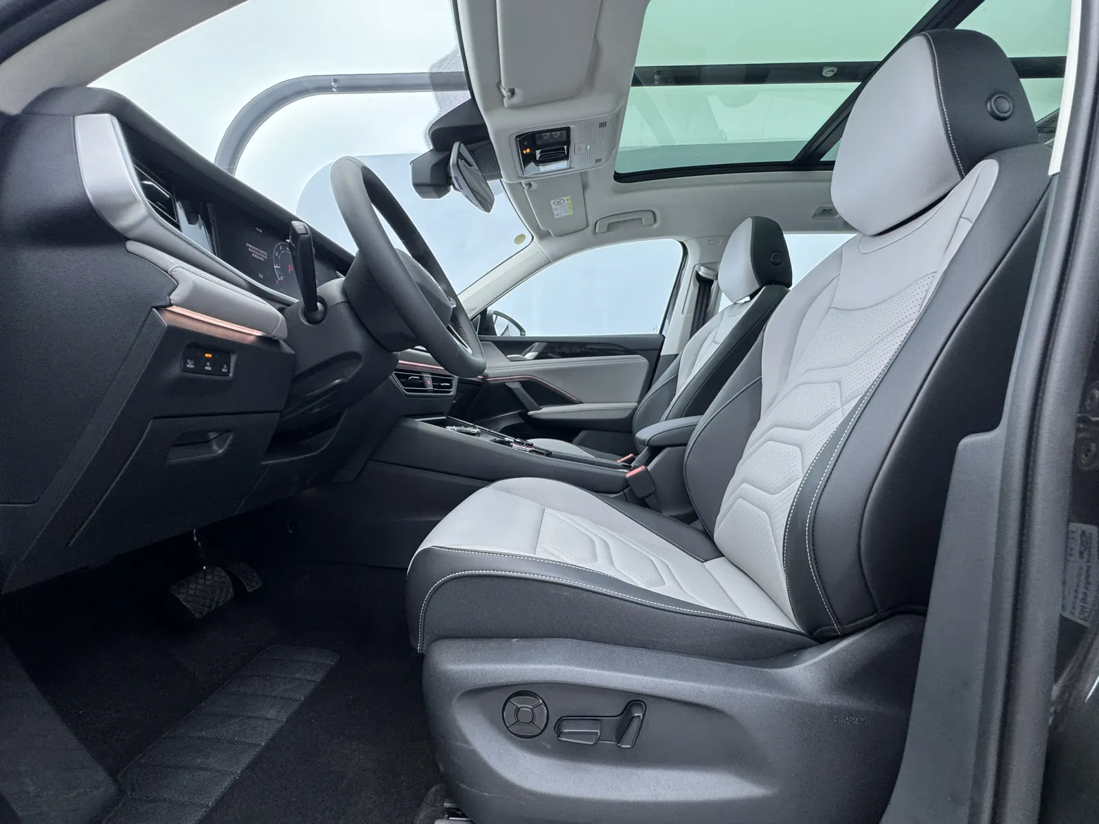 Volkswagen Tayron, 2025 9