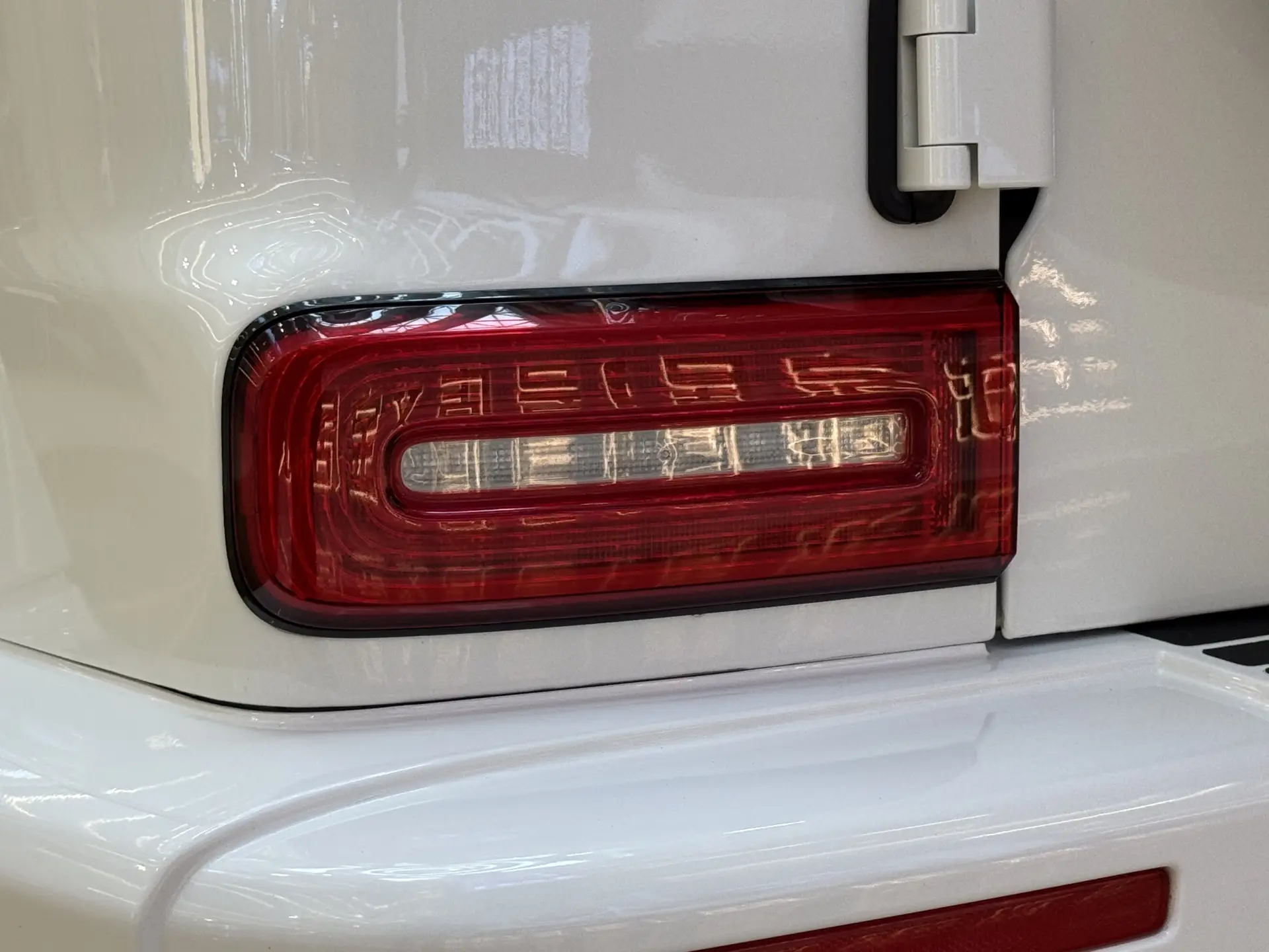 Mercedes-Benz G 500, 2022 11