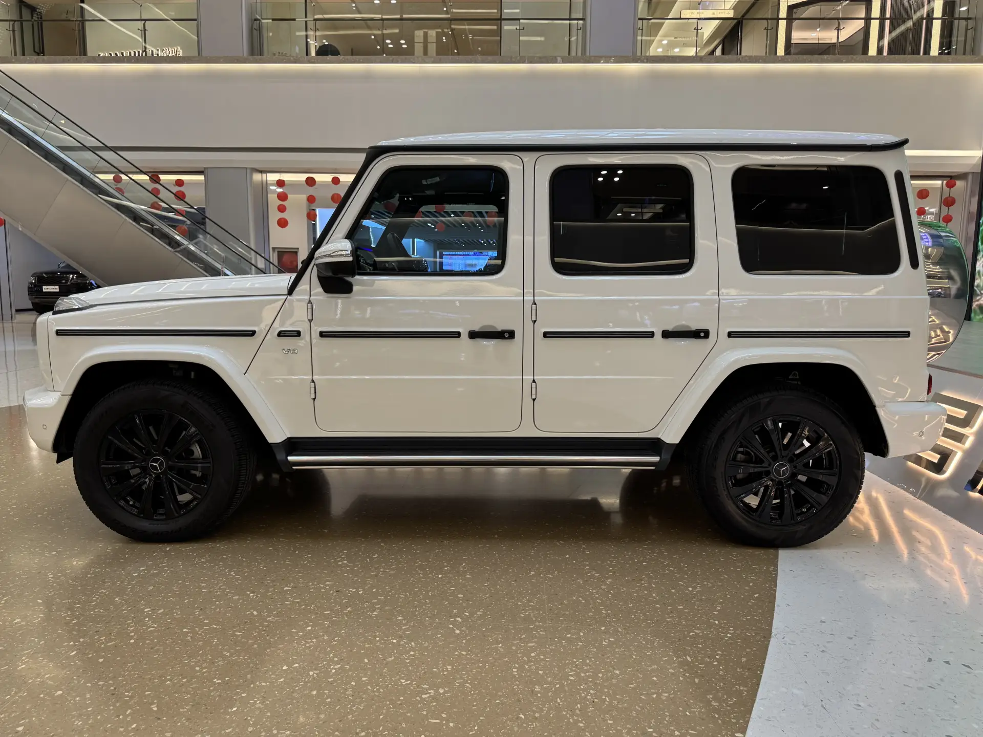Mercedes-Benz G 500, 2022 8
