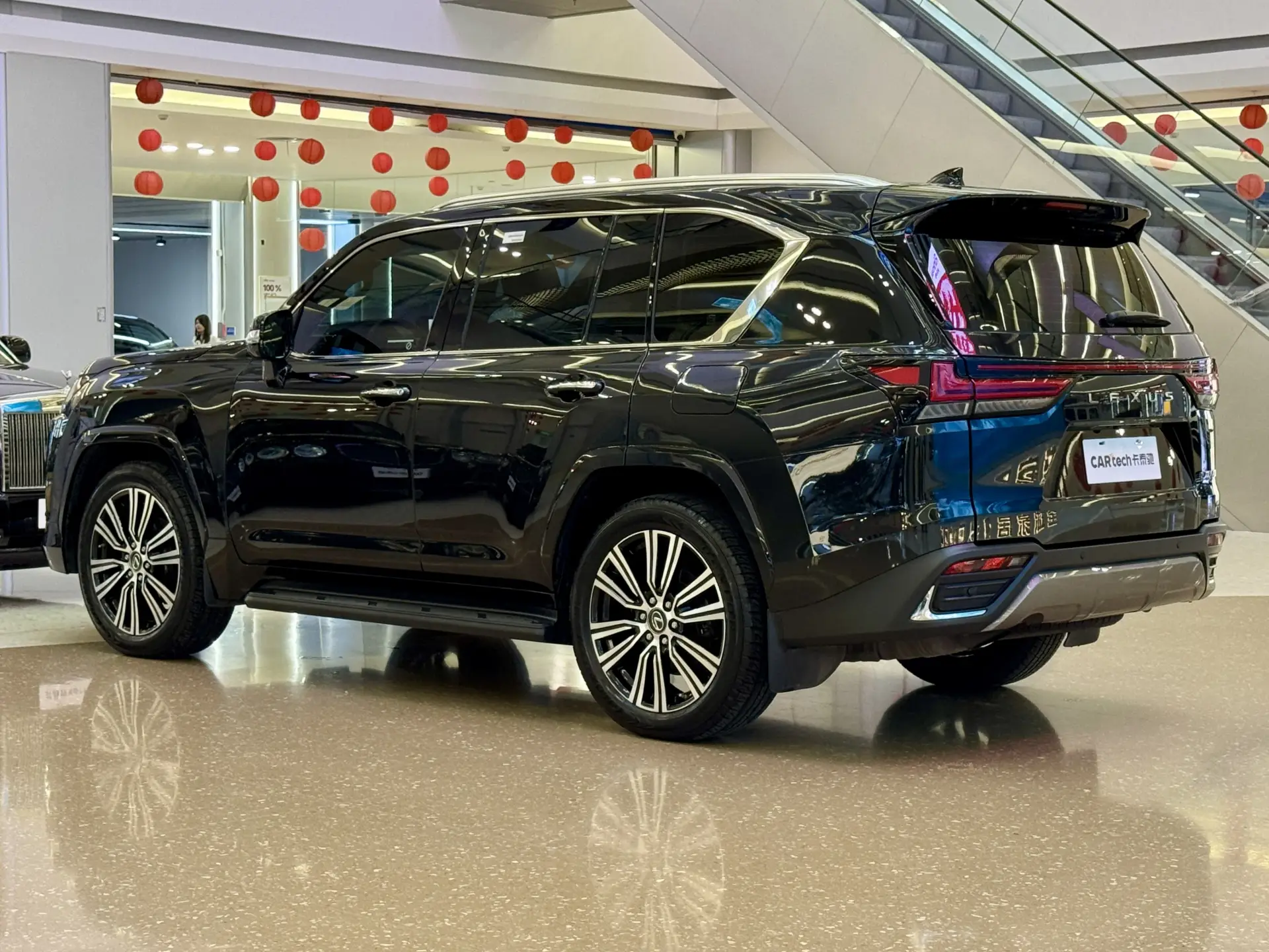 Lexus LX 600, 2023 7
