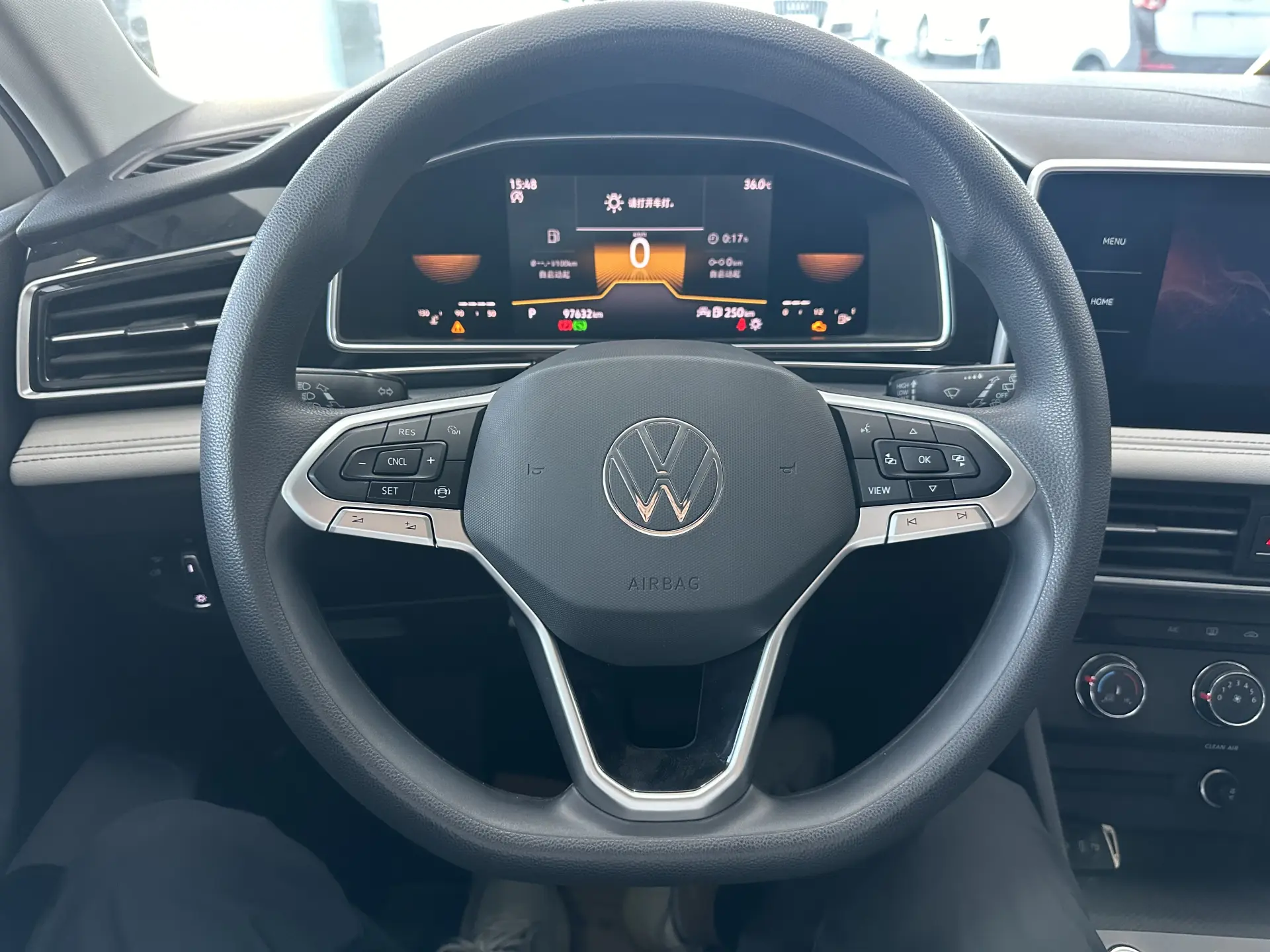 Volkswagen Tiguan L, 2022 9