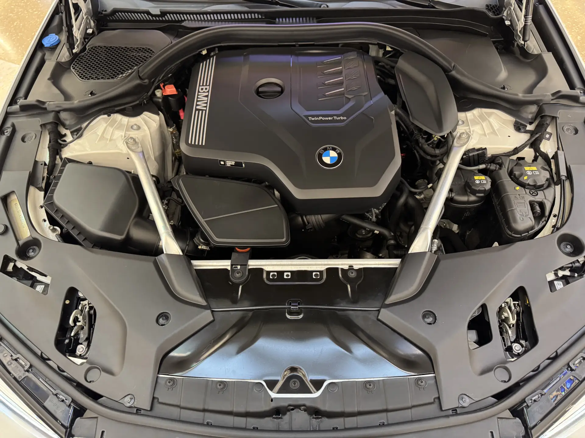 BMW 530Li, 2021 22