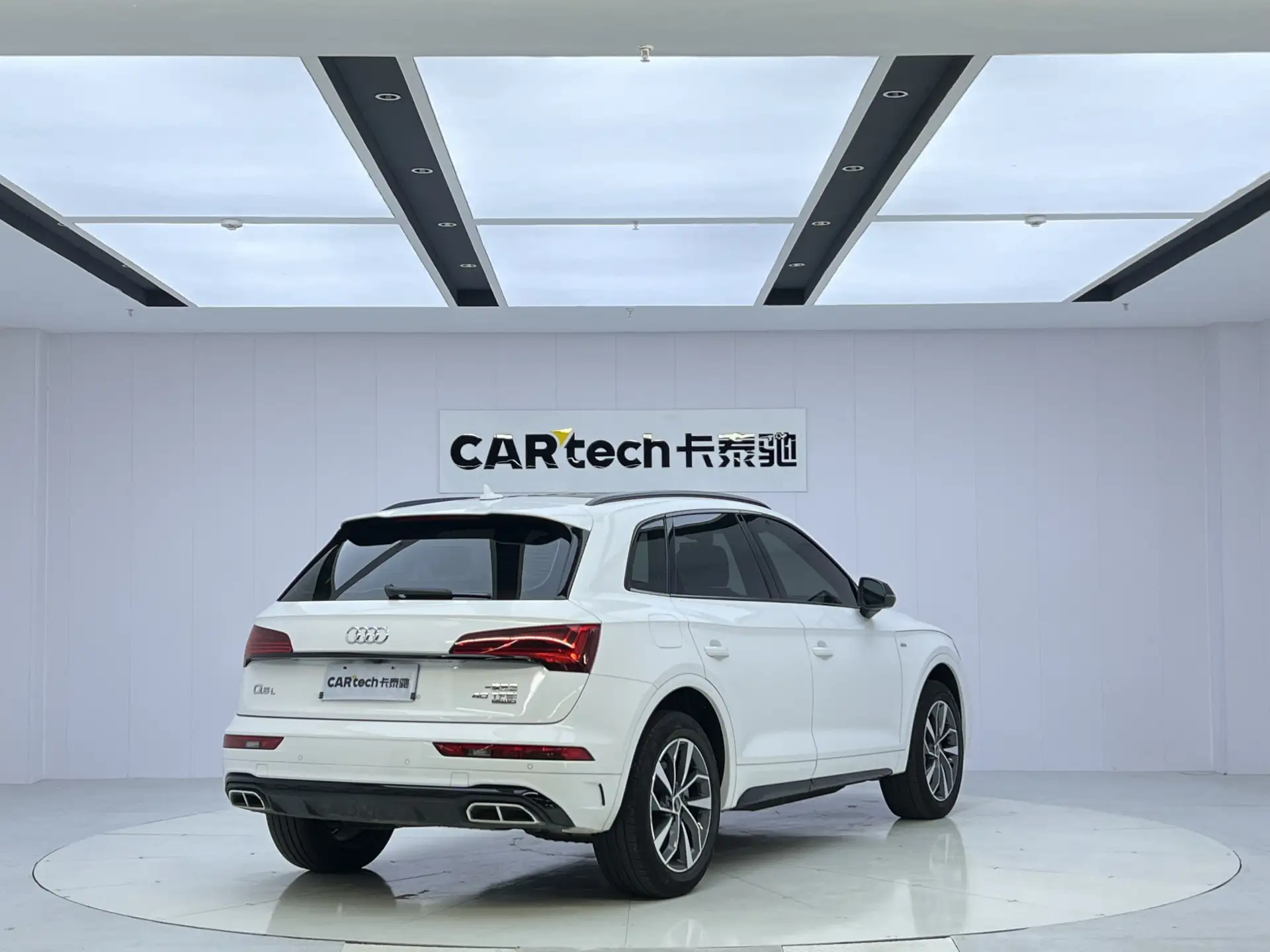 Audi Q5L 40, 2023 все фото