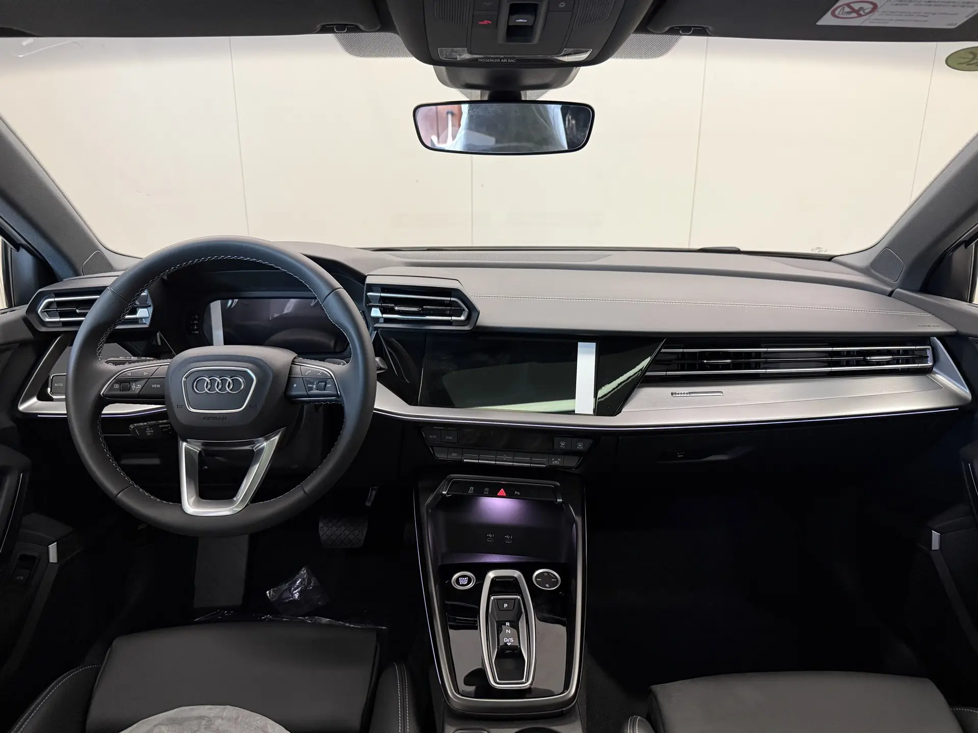 Audi Flying Spur, 2024 13