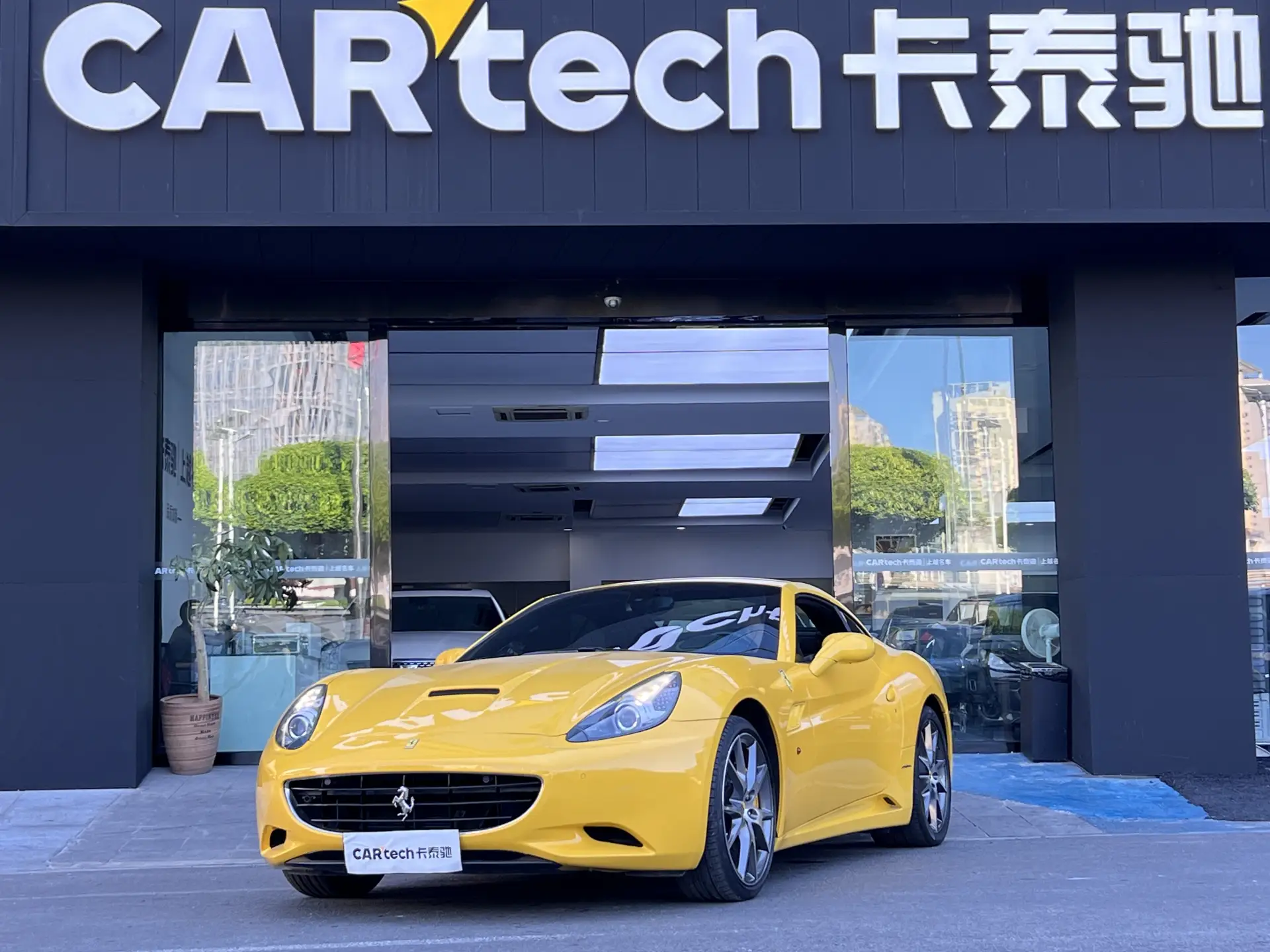 Ferrari California