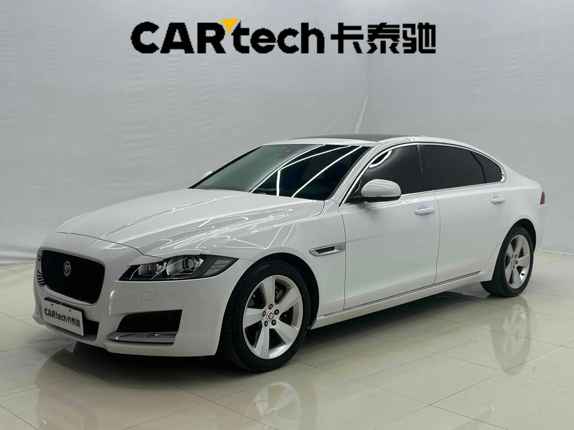 Jaguar XFL