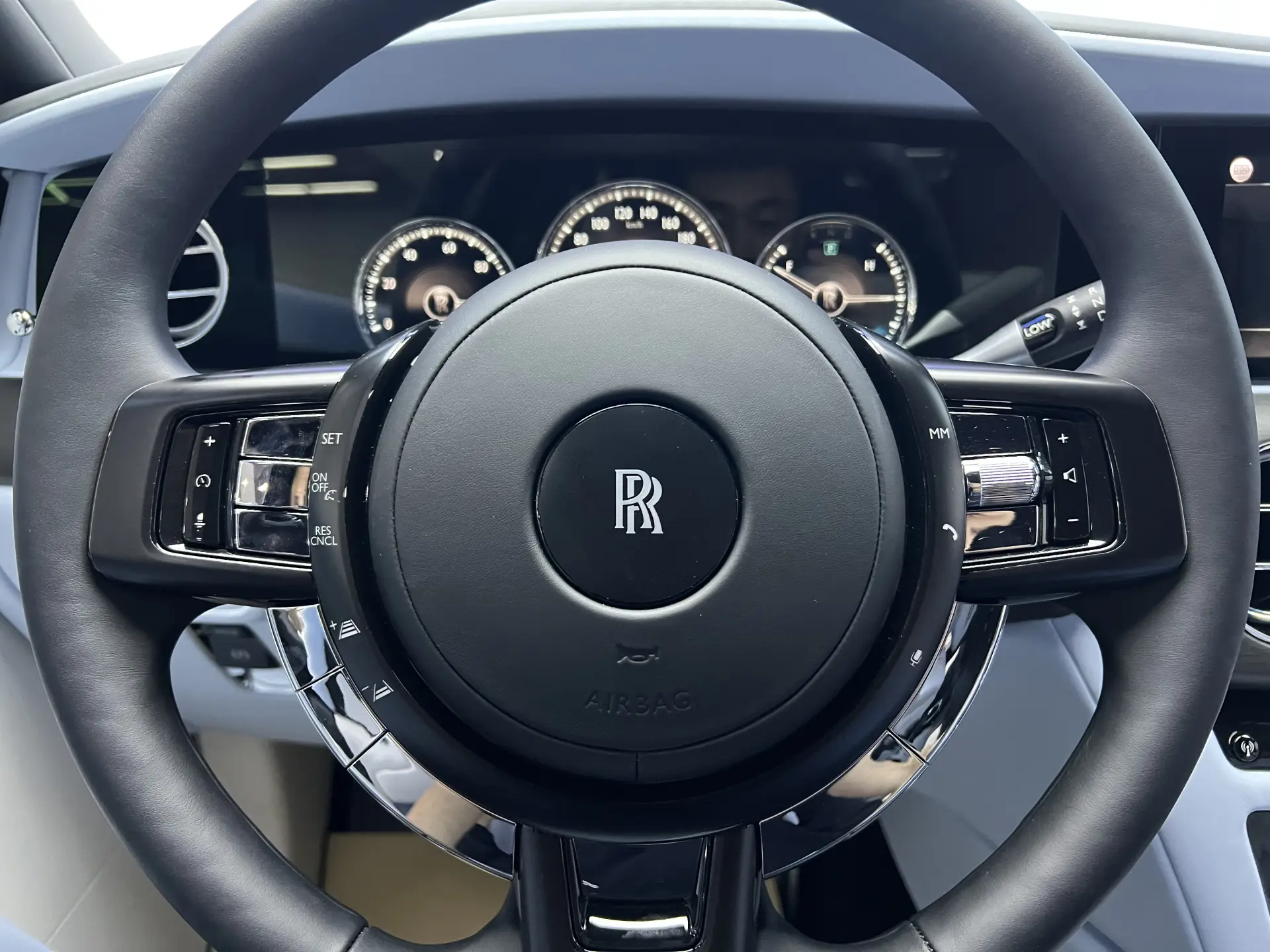 Rolls-Royce Ghost, 2025 14