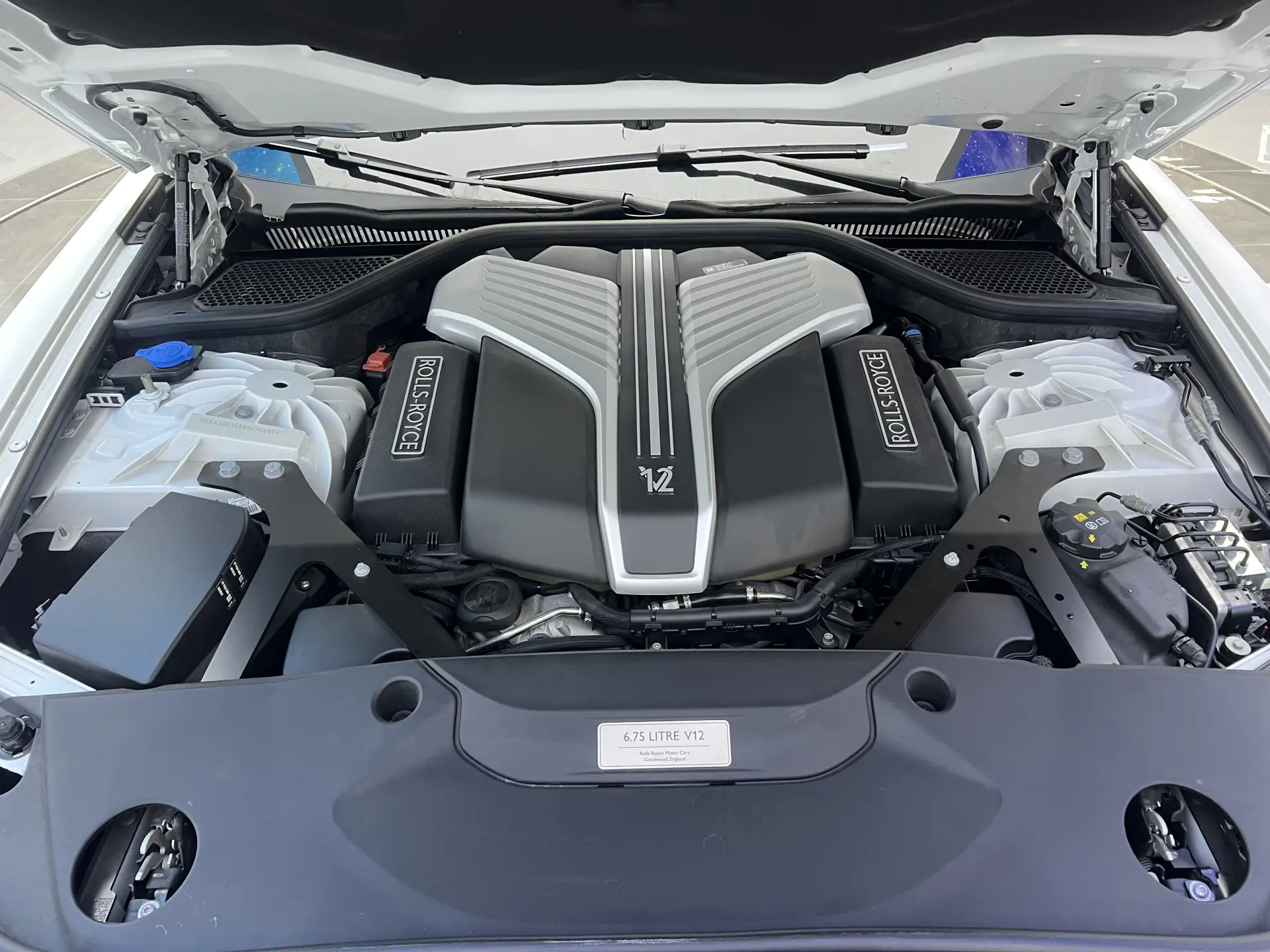 Rolls-Royce Ghost, 2025 11