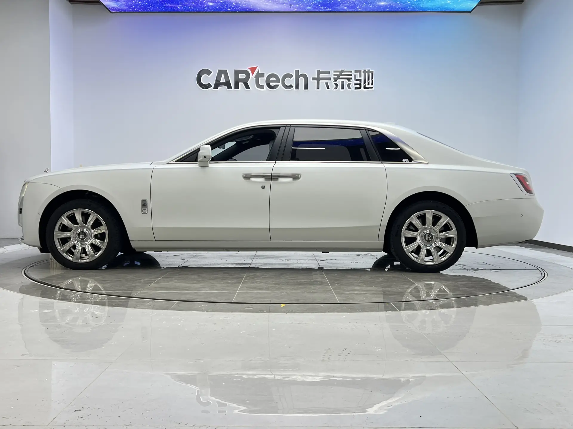 Rolls-Royce Ghost, 2025 7