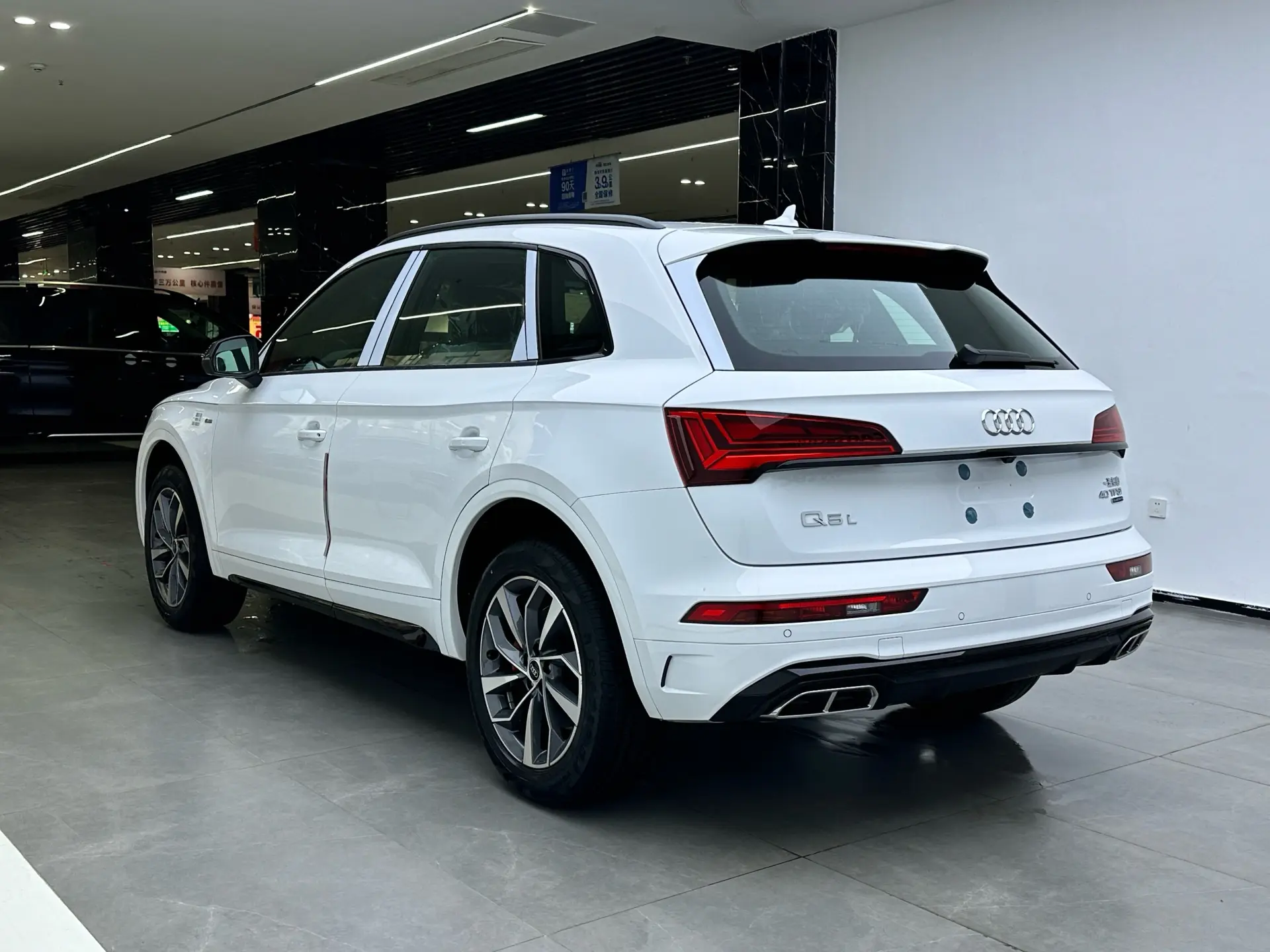 Audi Q5L 40, 2025 7