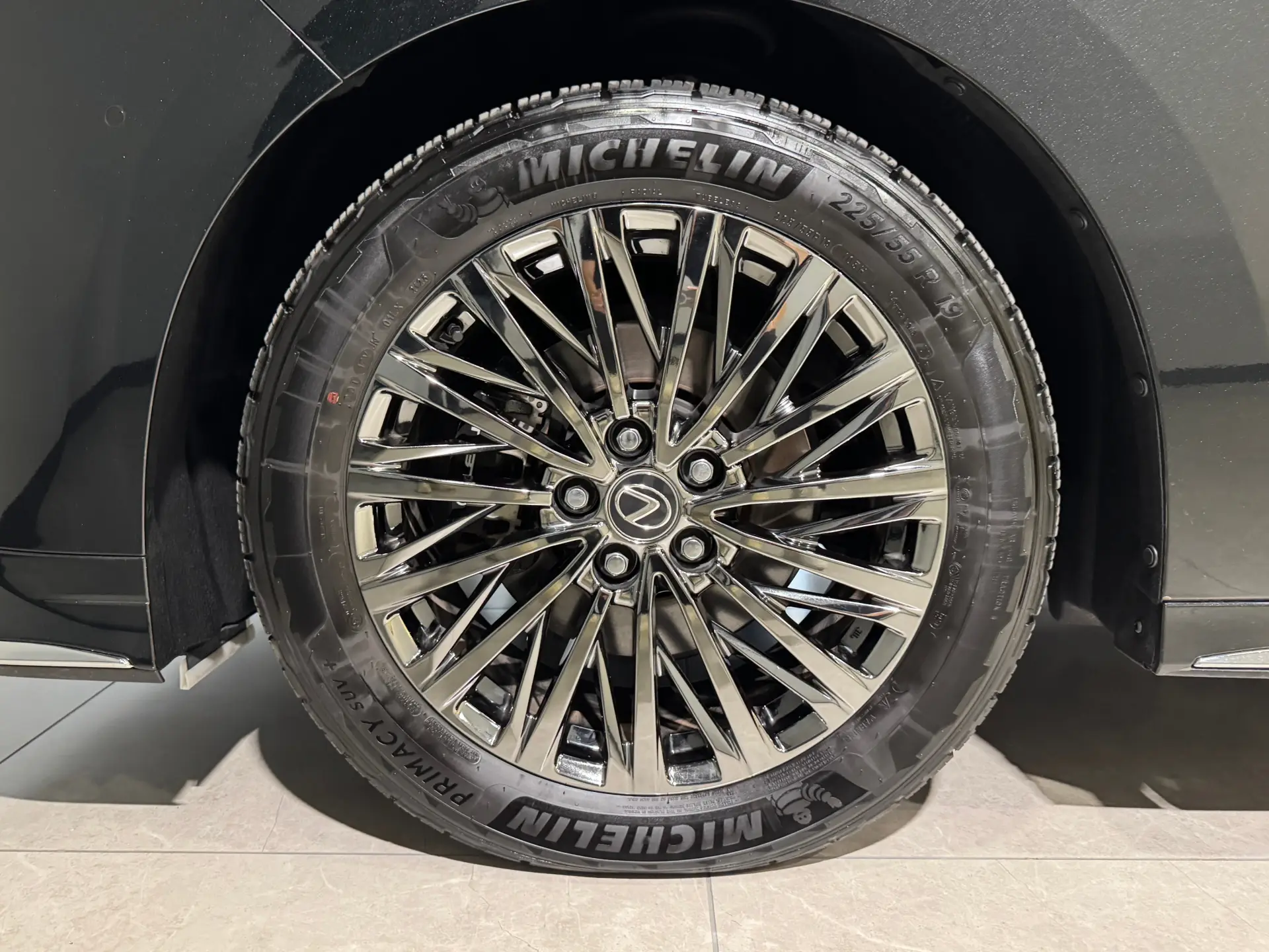 Lexus LM 350h, 2024 9
