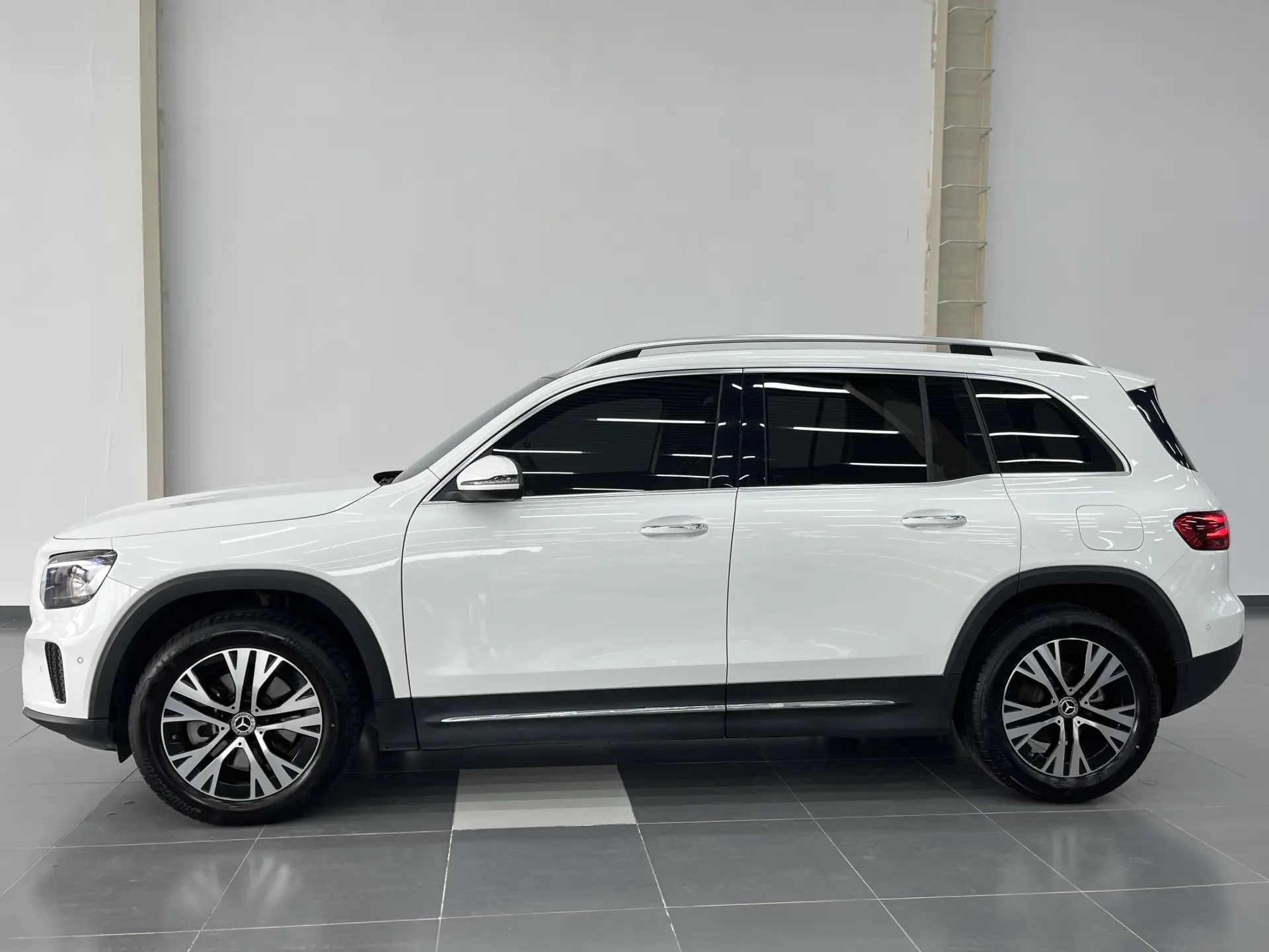 Mercedes-Benz GLB, 2024 6