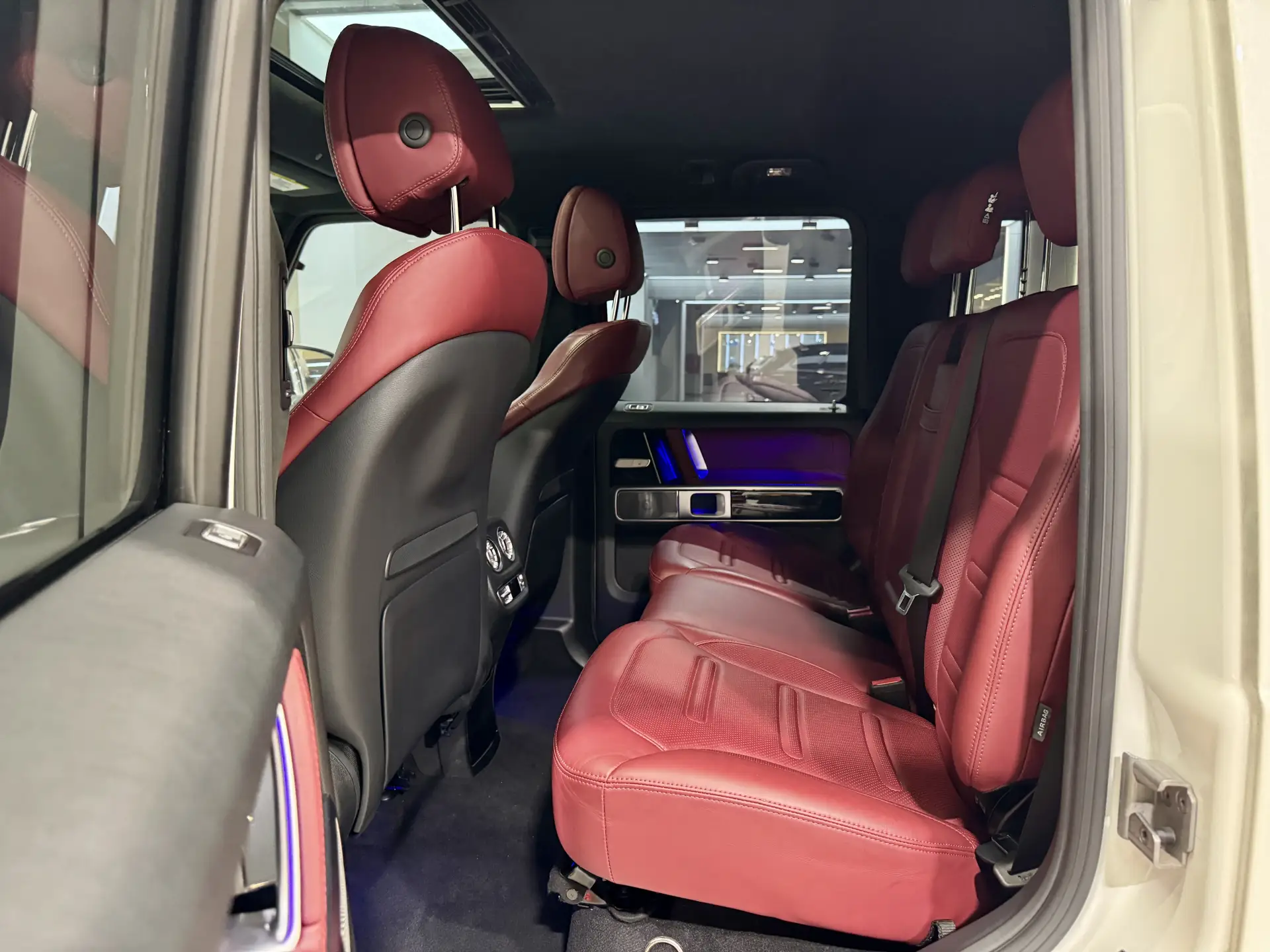 Mercedes-Benz G 400 d, 2023 18