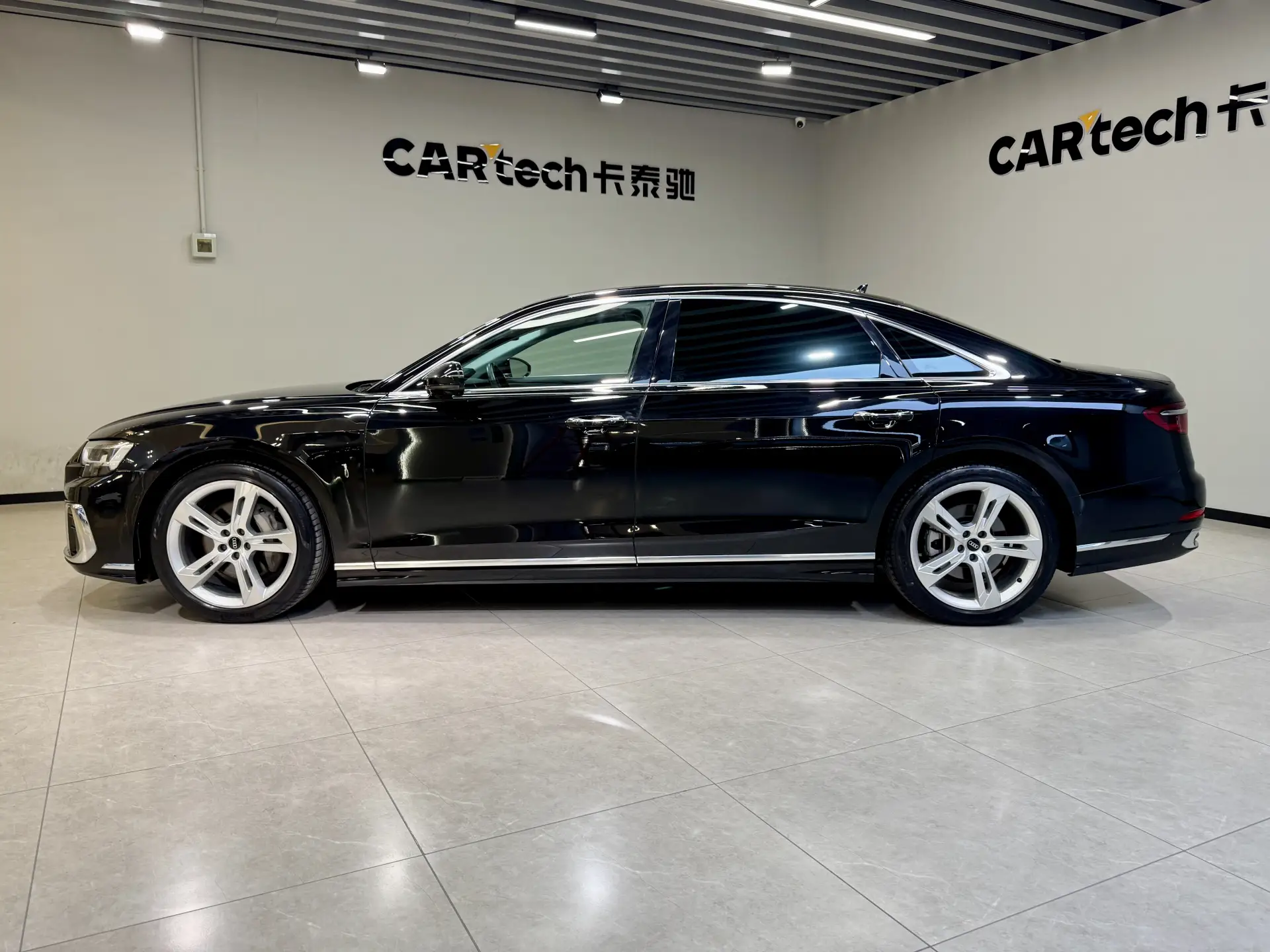 Audi A8L 50 TFSI, 2023 7
