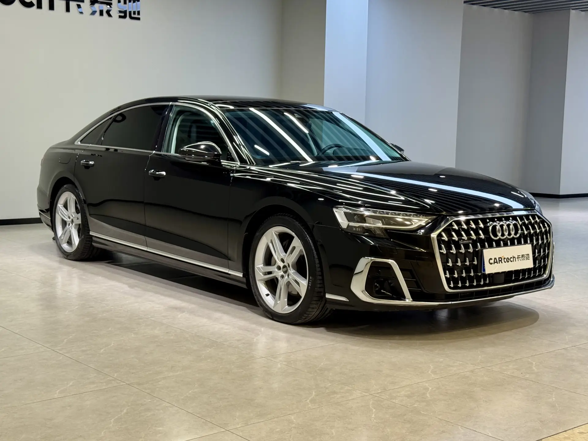 Audi A8L 50 TFSI, 2023 3