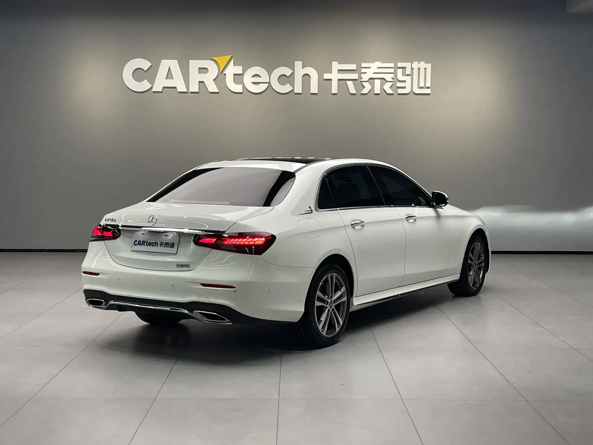 Mercedes-Benz E 260 L, 2022 2