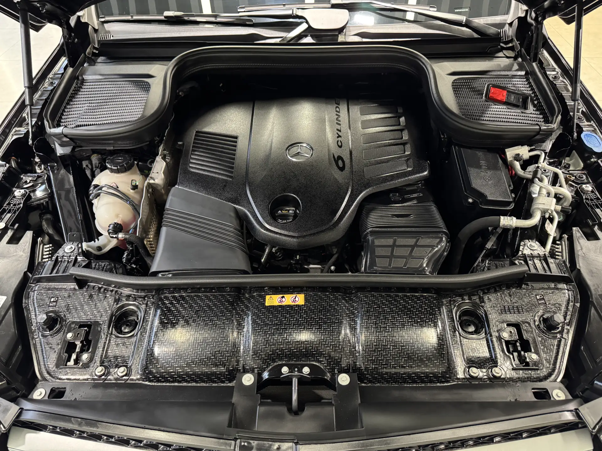 Mercedes-Benz GLS 450 4MATIC, 2022 17