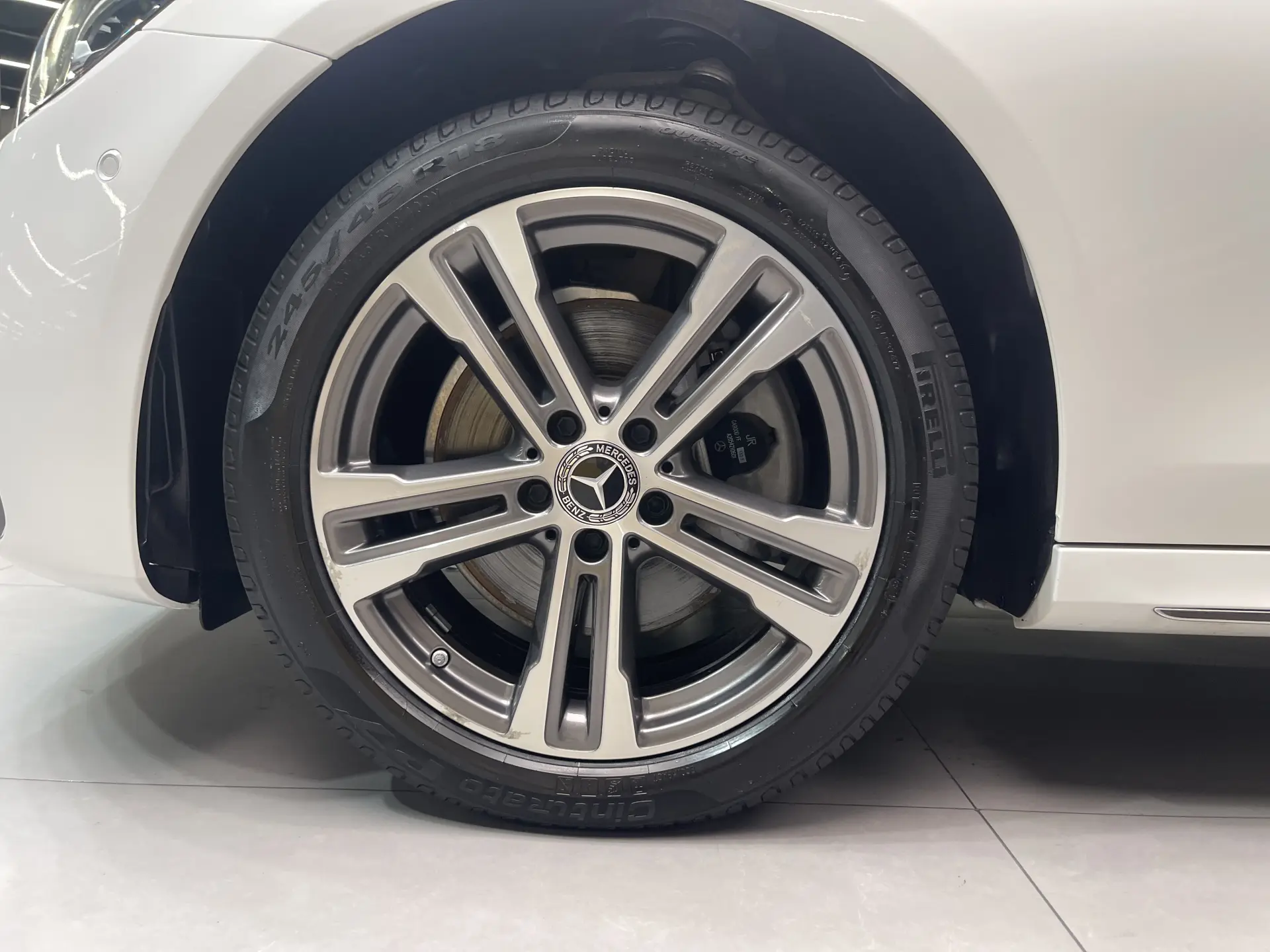 Mercedes-Benz E 260 L, 2022 8