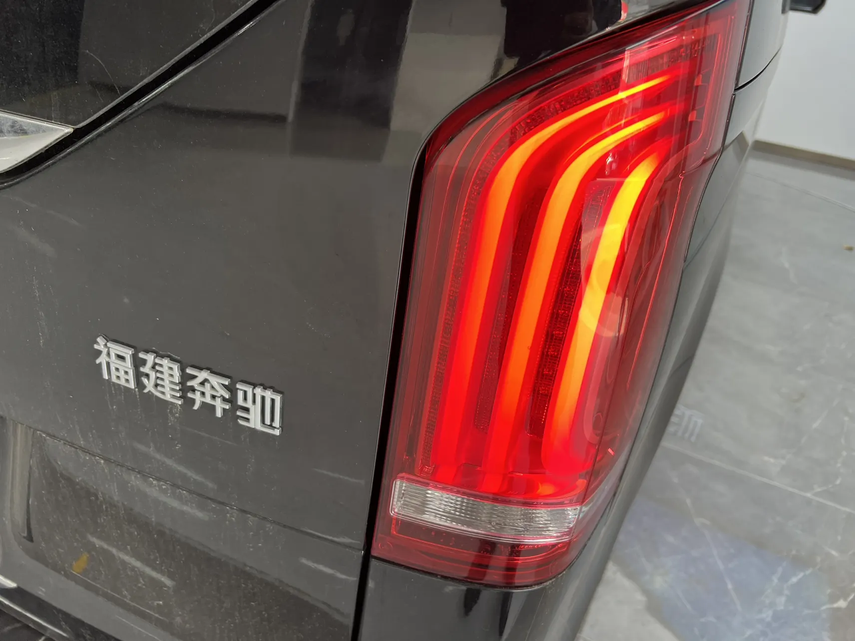 Mercedes-Benz V, 2023 13