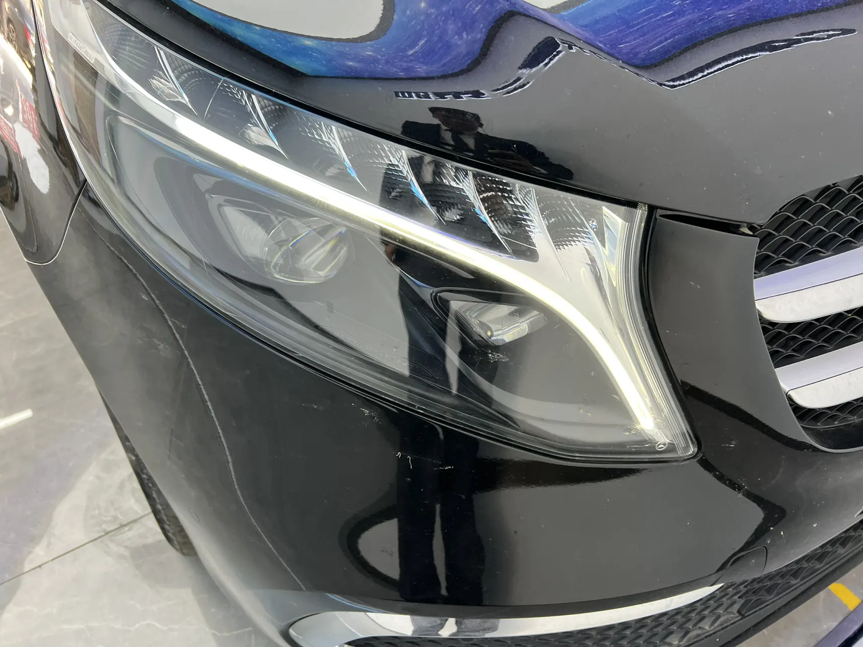 Mercedes-Benz V, 2023 15