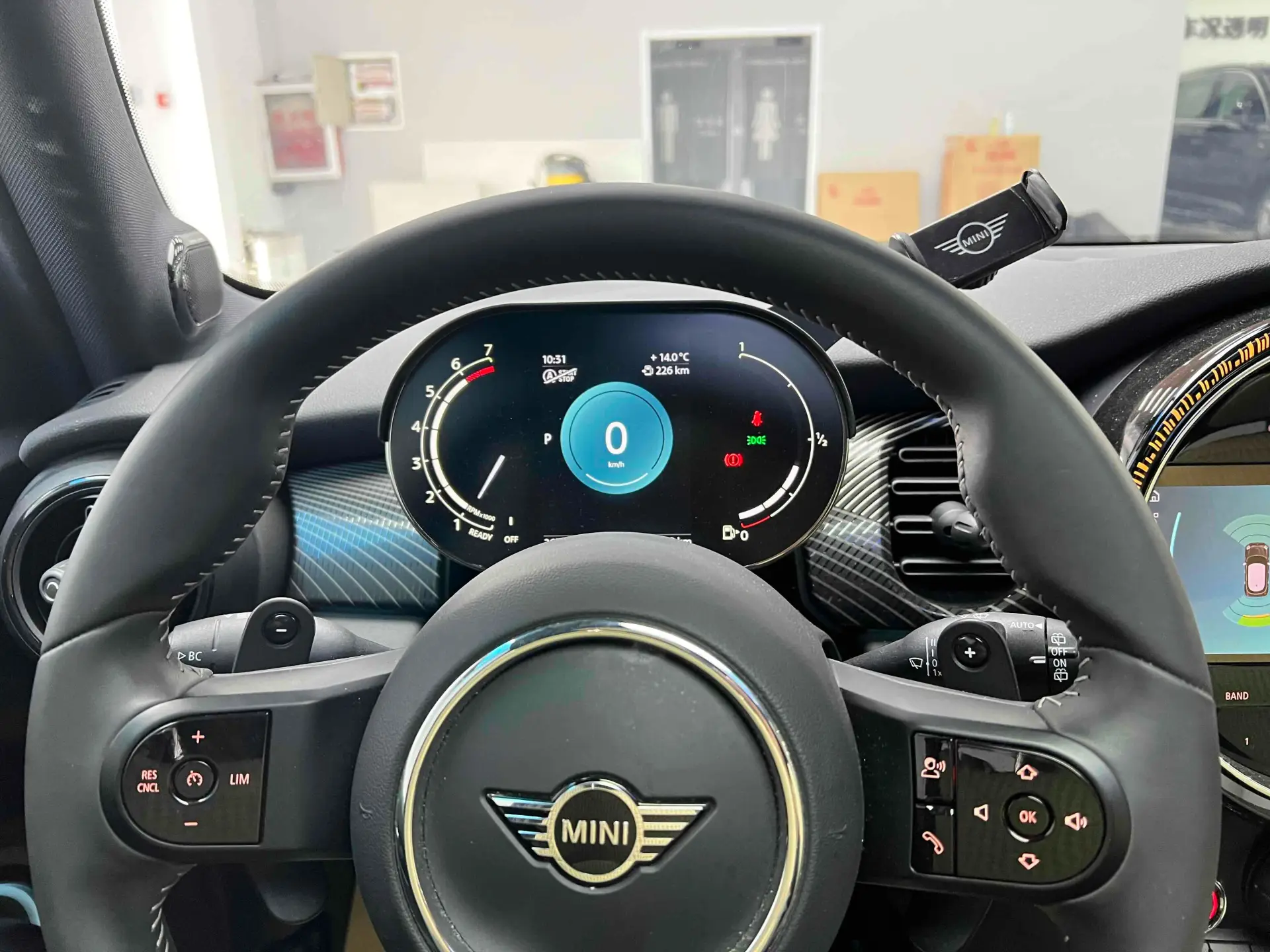 Mini Cooper, 2023 15