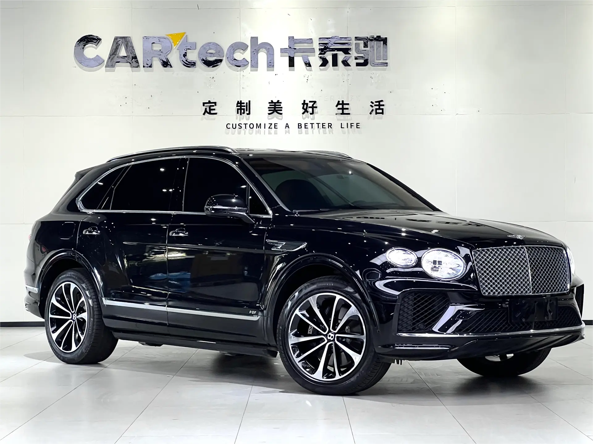 Bentley Bentayga, 2021 3