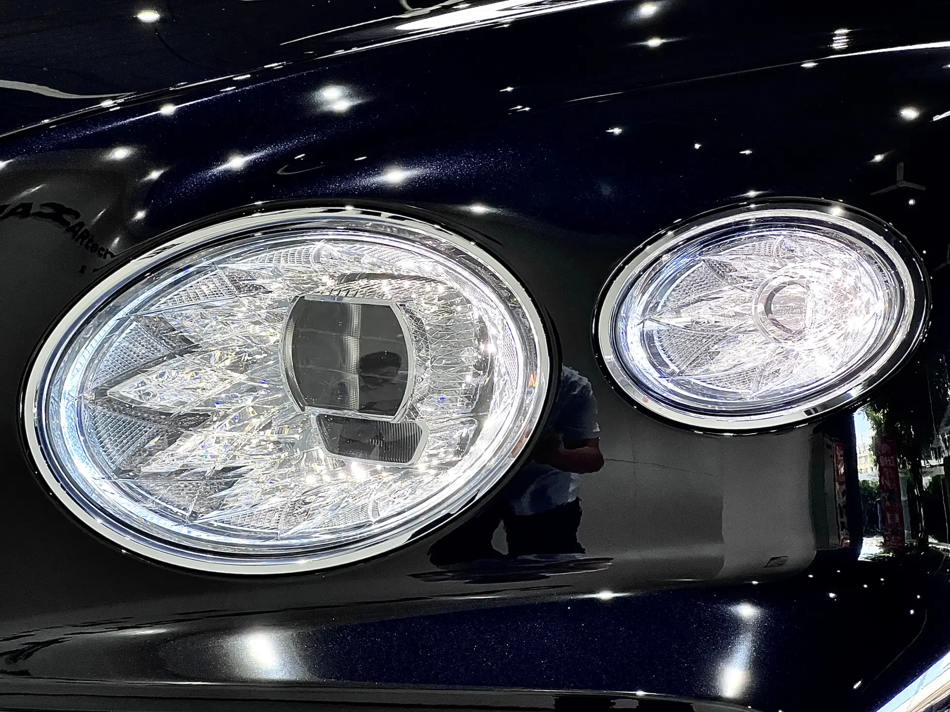 Bentley Bentayga, 2021 8