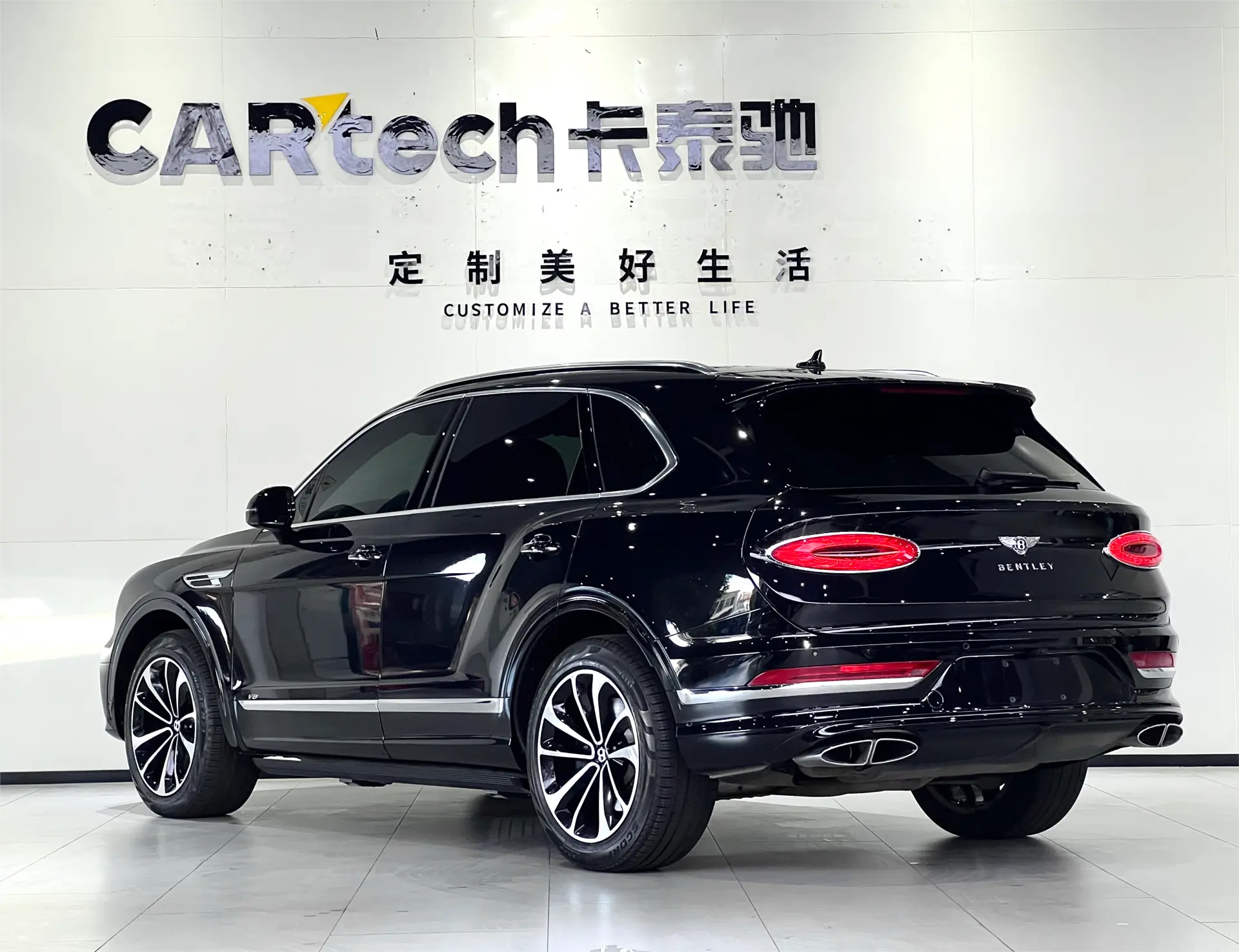 Bentley Bentayga, 2021 все фото