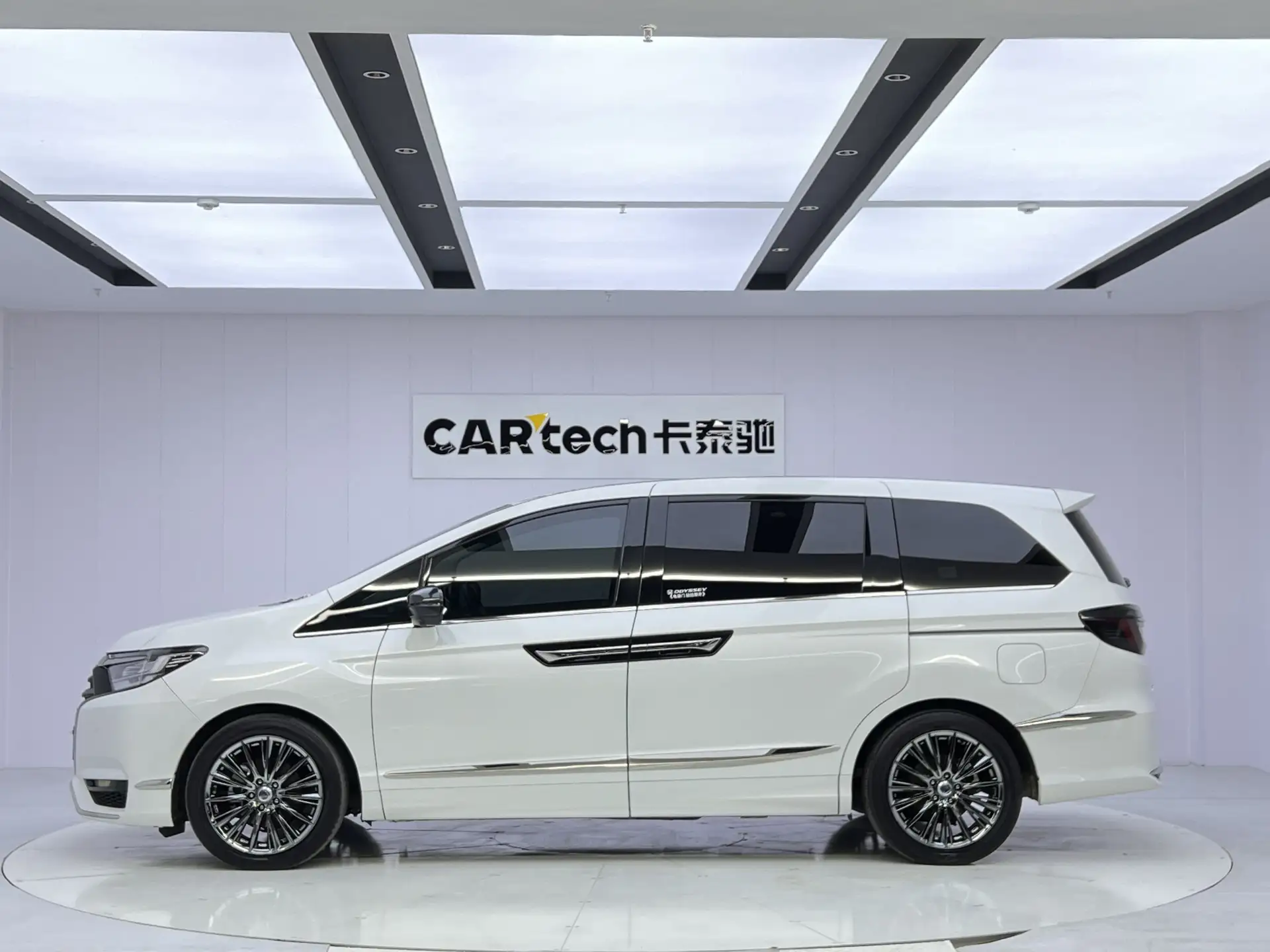 Honda Elysion, 2023 все фото