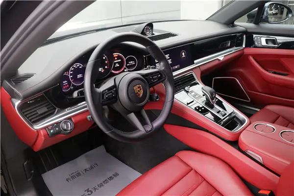 Porsche Panamera, 2023 все фото