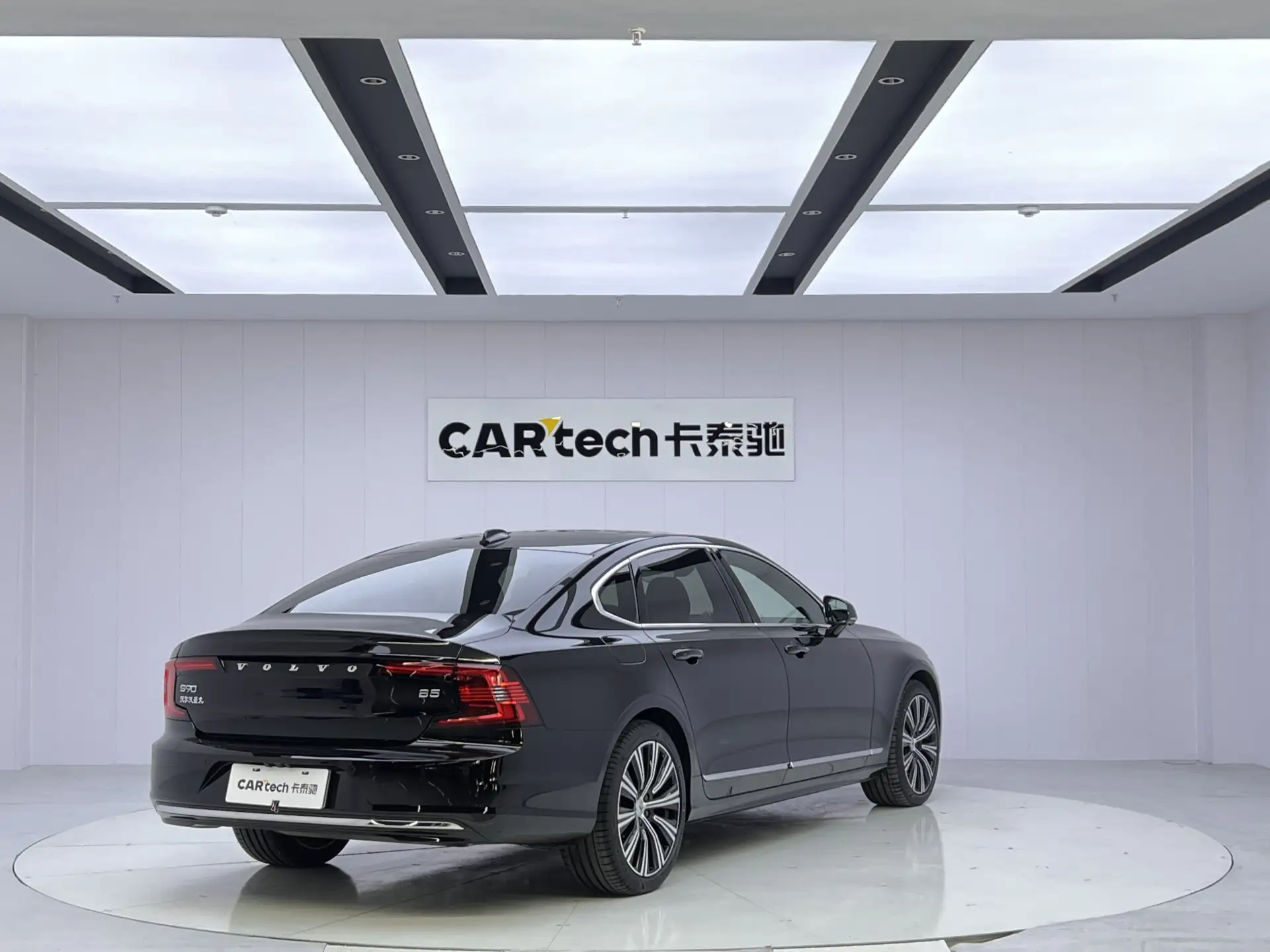 Volvo S90, 2024 все фото
