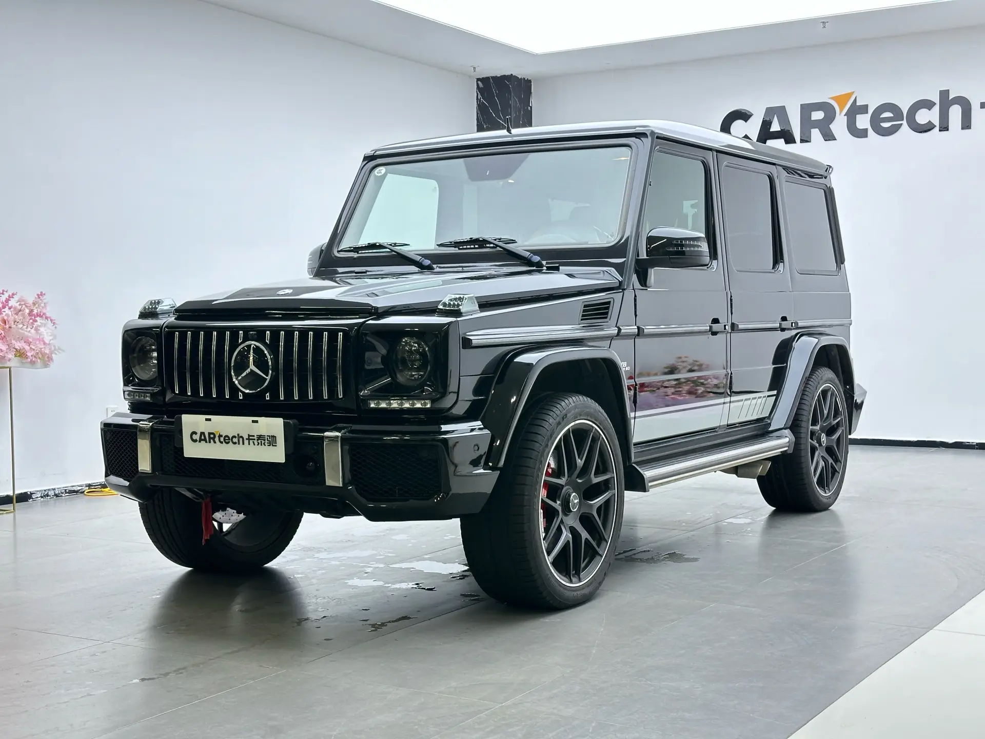 Mercedes-Benz G 500