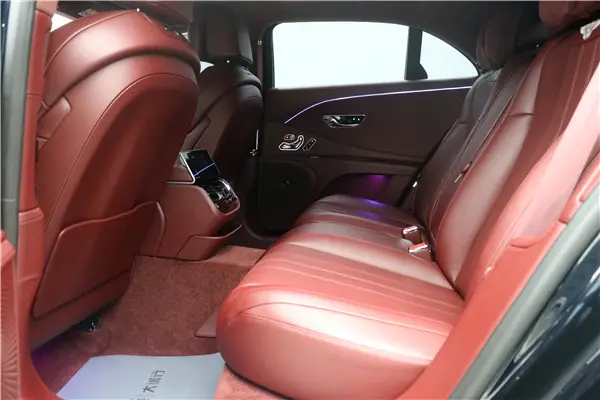 Bentley Flying Spur, 2023 все фото