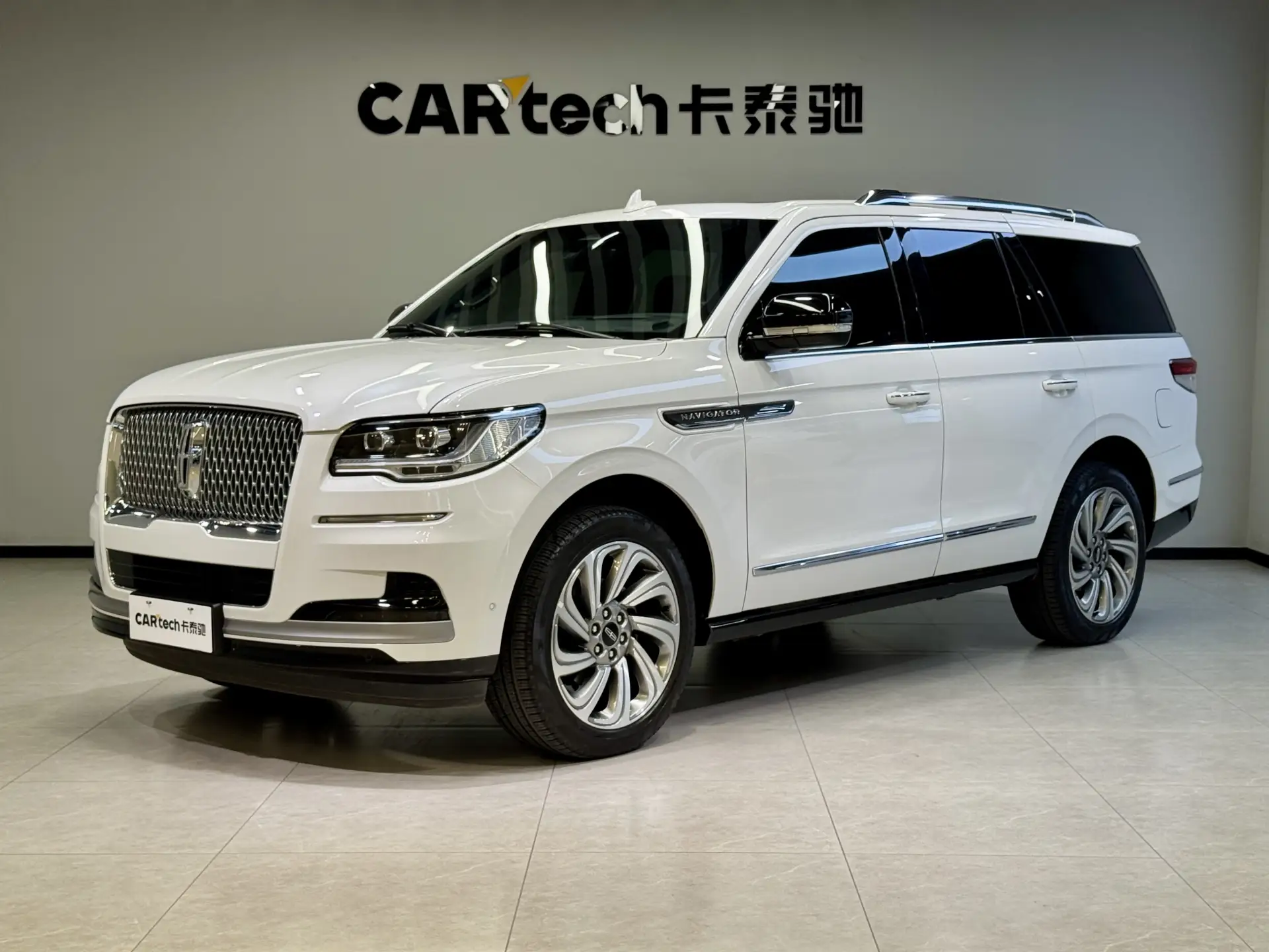 Lincoln Navigator