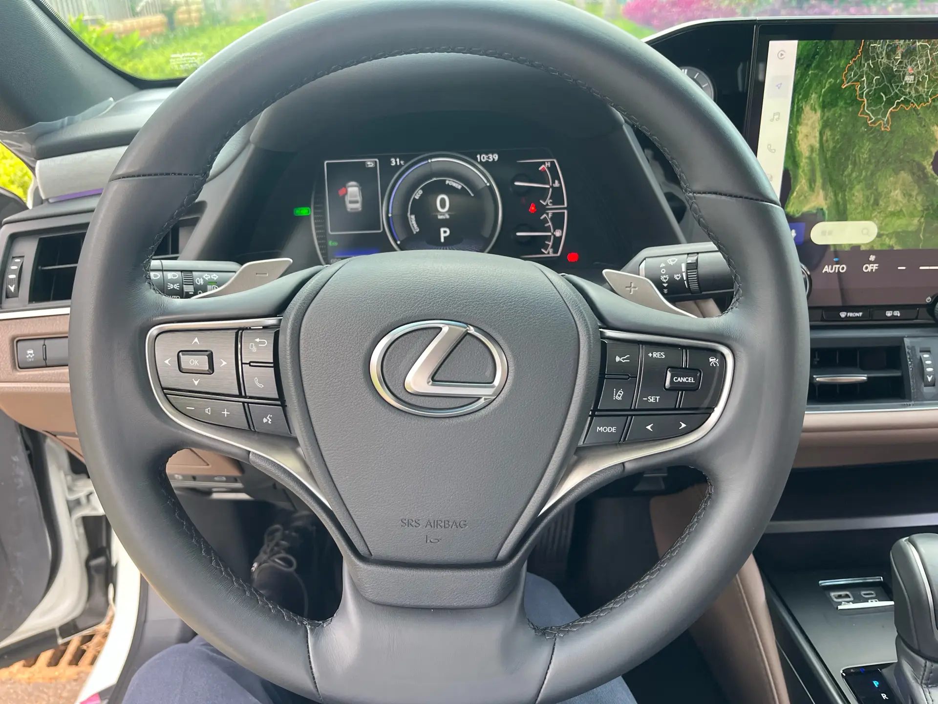 Lexus ES 300h, 2025 9