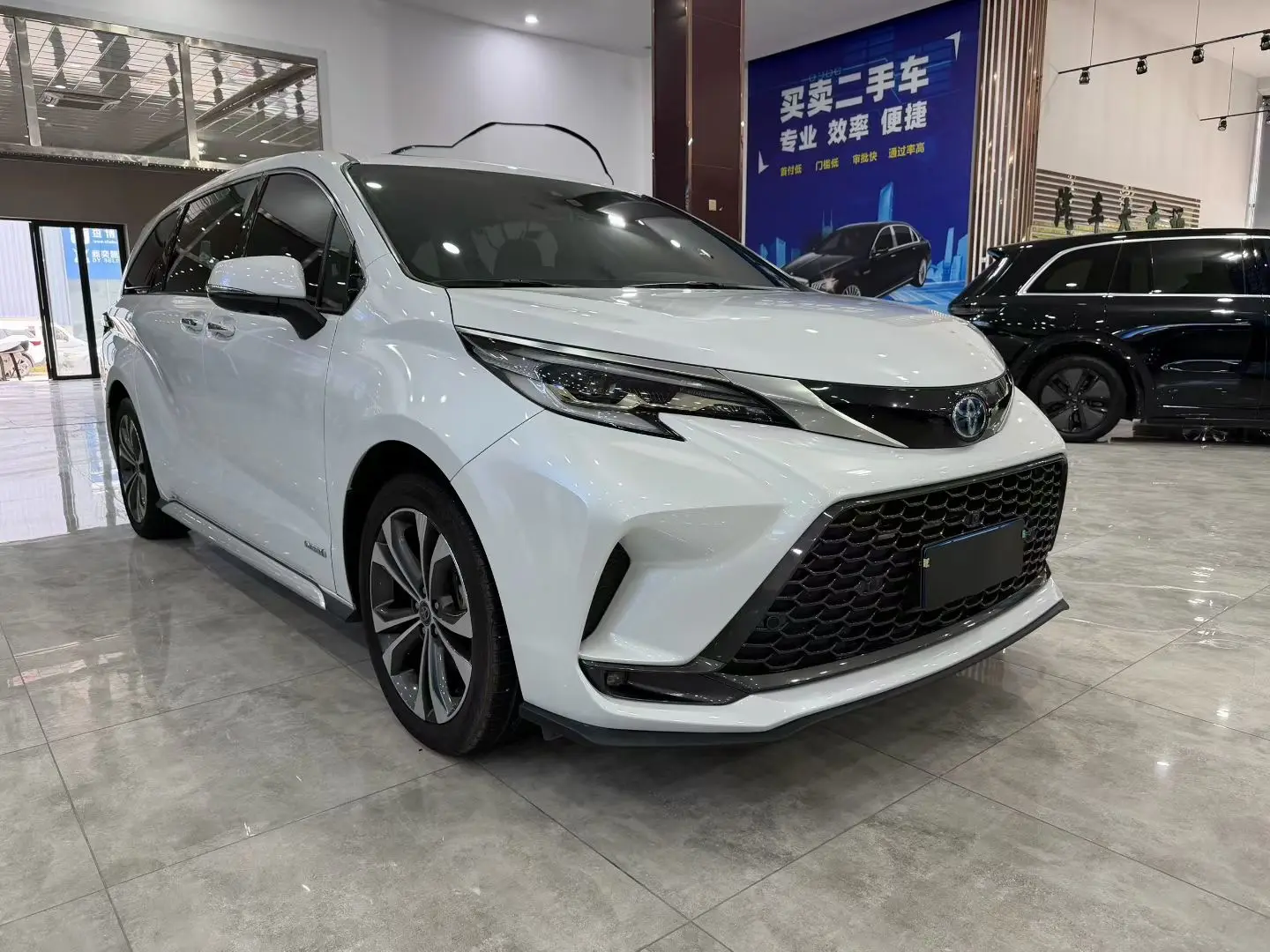 Toyota Granvia, 2024 2