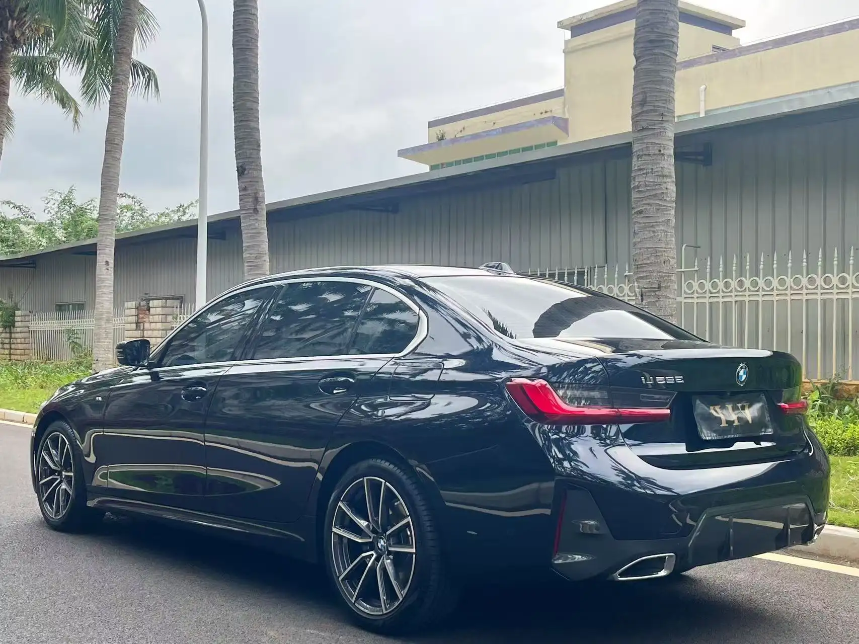 BMW 325Li, 2023 6