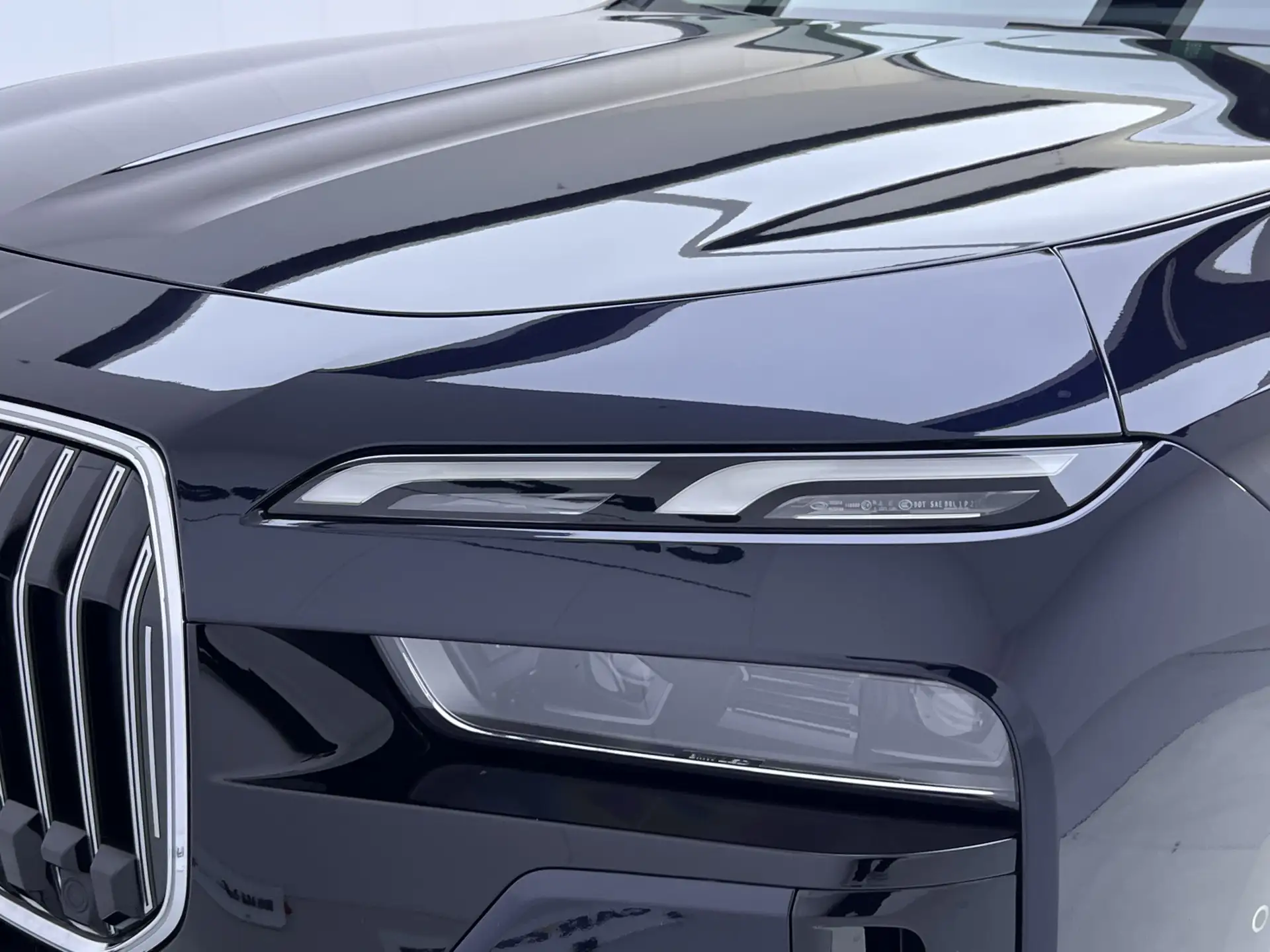 BMW 735Li, 2023 7