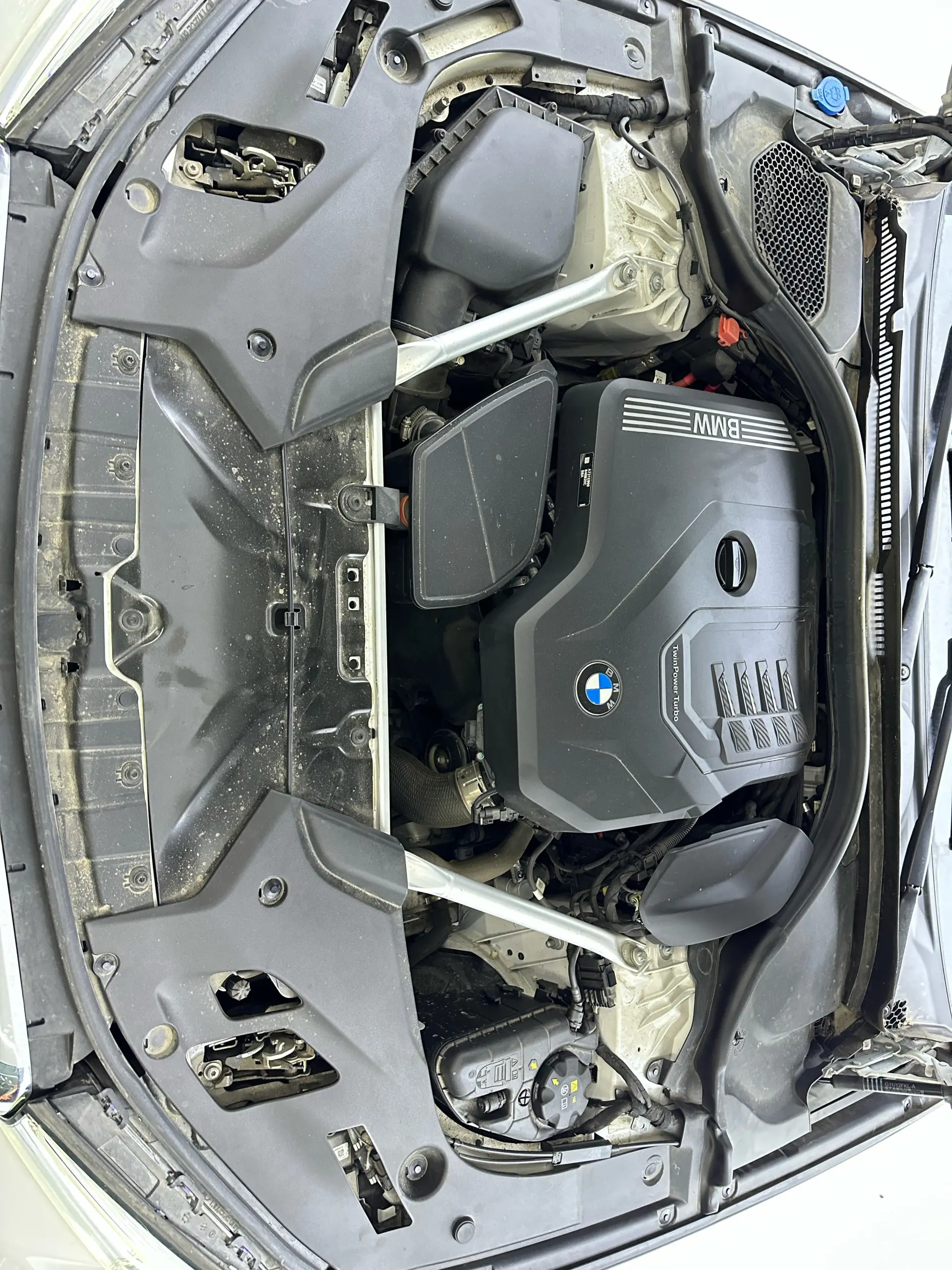 BMW 525Li, 2023 12