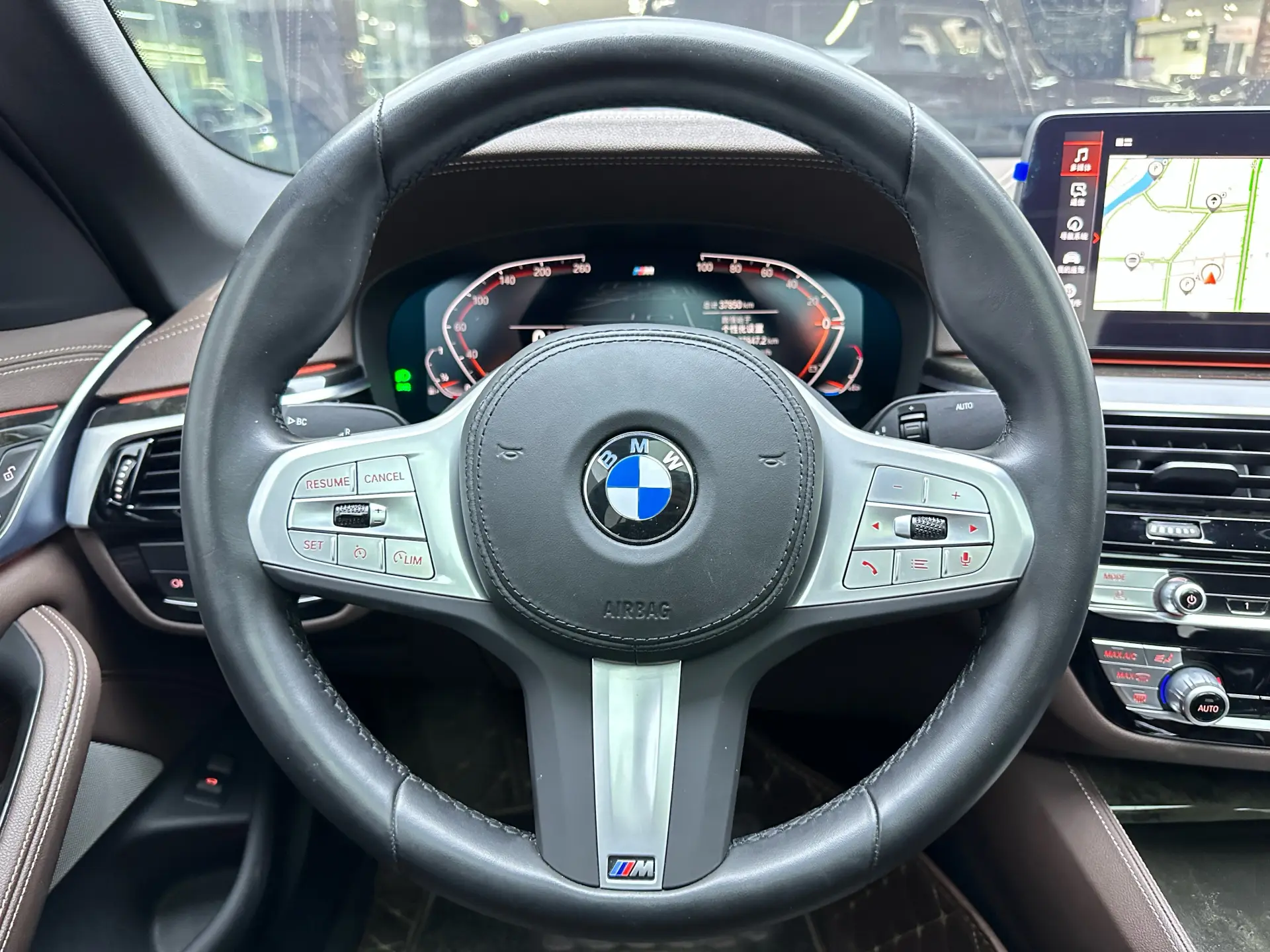 BMW 525Li, 2023 14