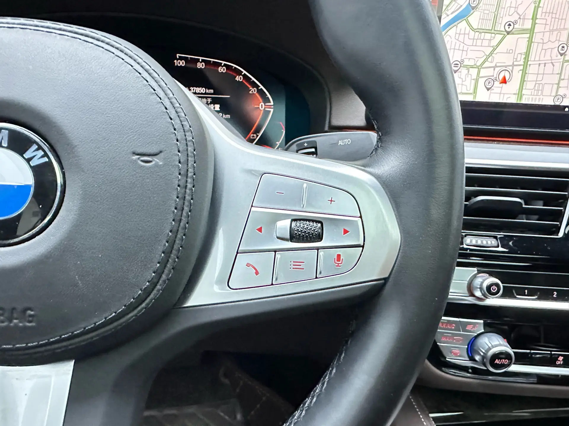 BMW 525Li, 2023 17