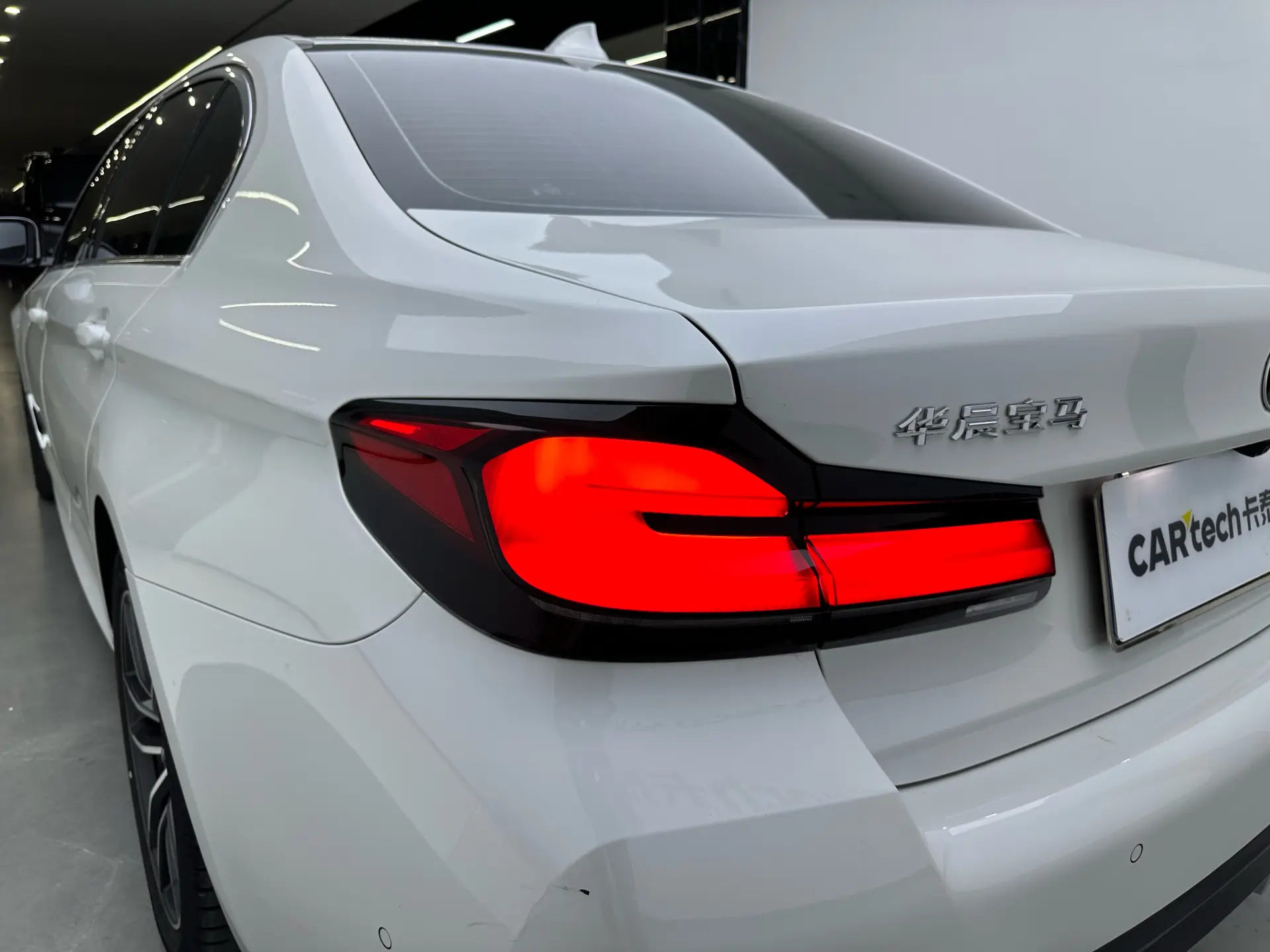 BMW 525Li, 2023 10