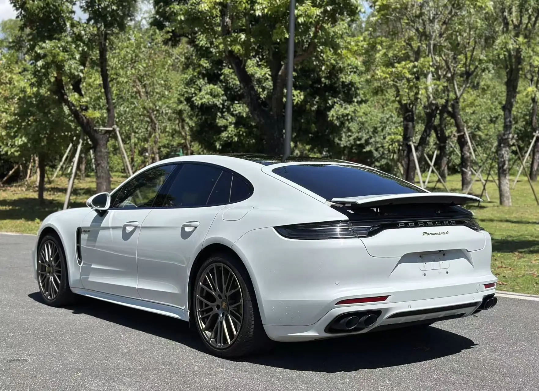 Porsche Panamera, 2022 все фото