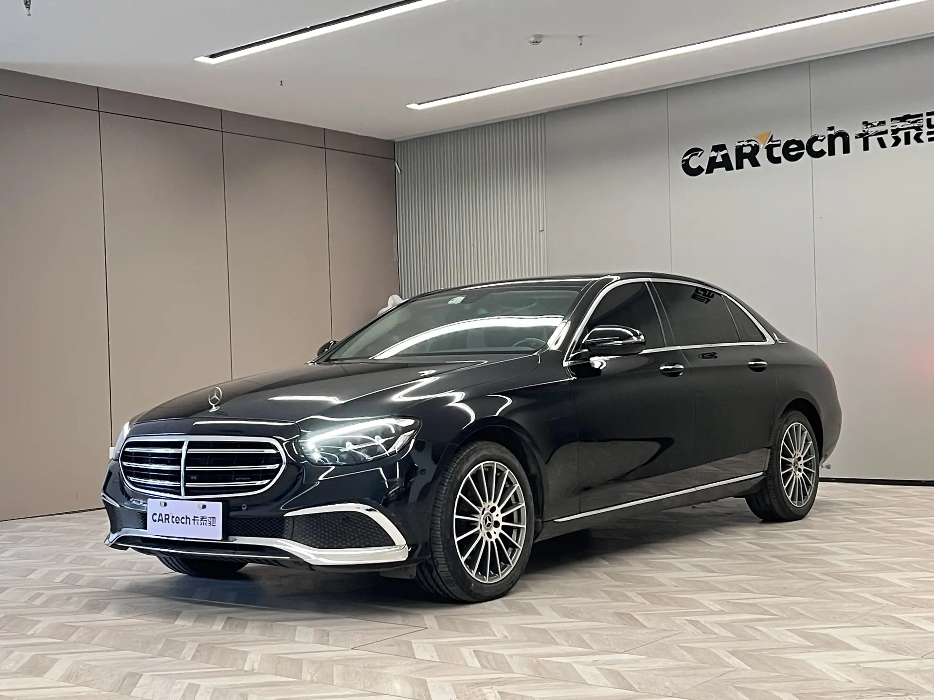 Mercedes-Benz E 260 L