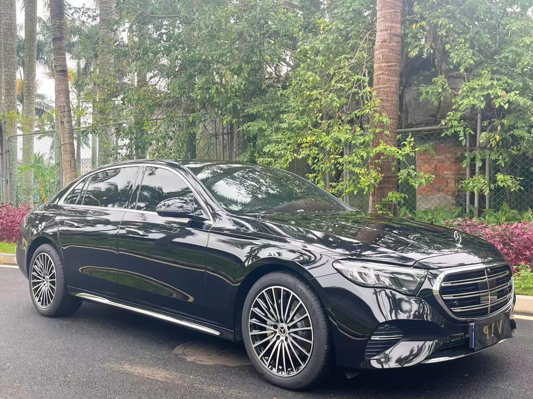 Mercedes-Benz E 300 L, 2025 6