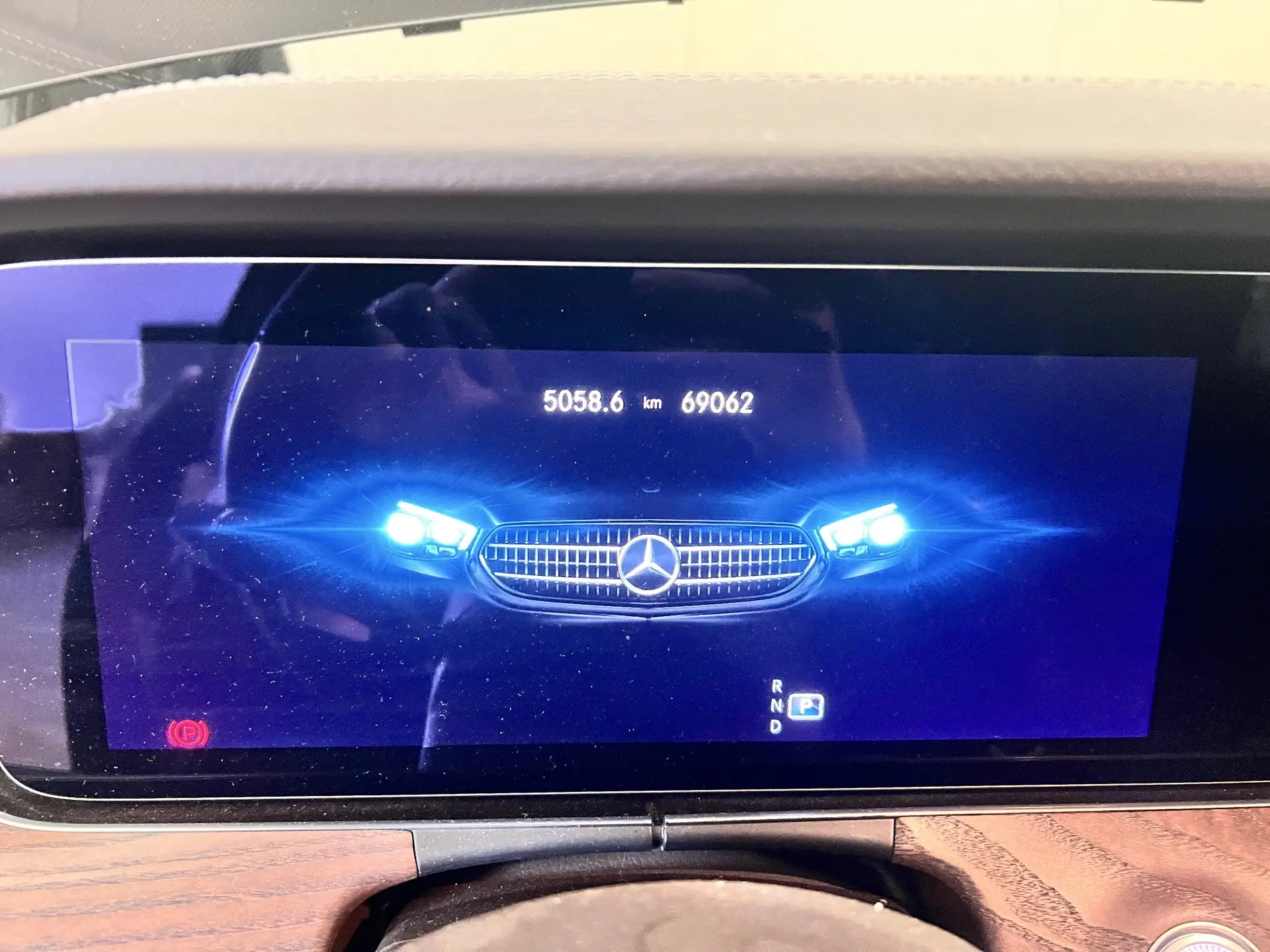 Mercedes-Benz E 260 L, 2021 15