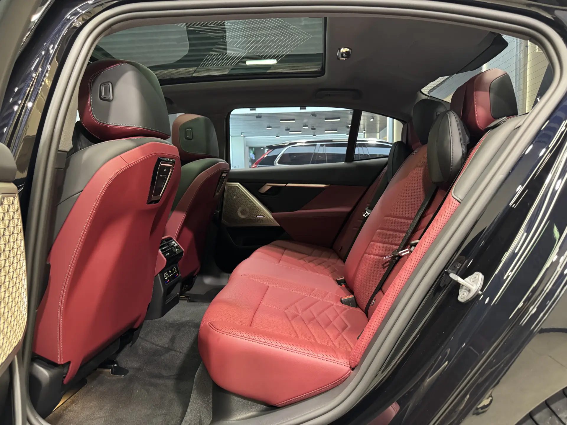 BMW 530Li, 2025 18
